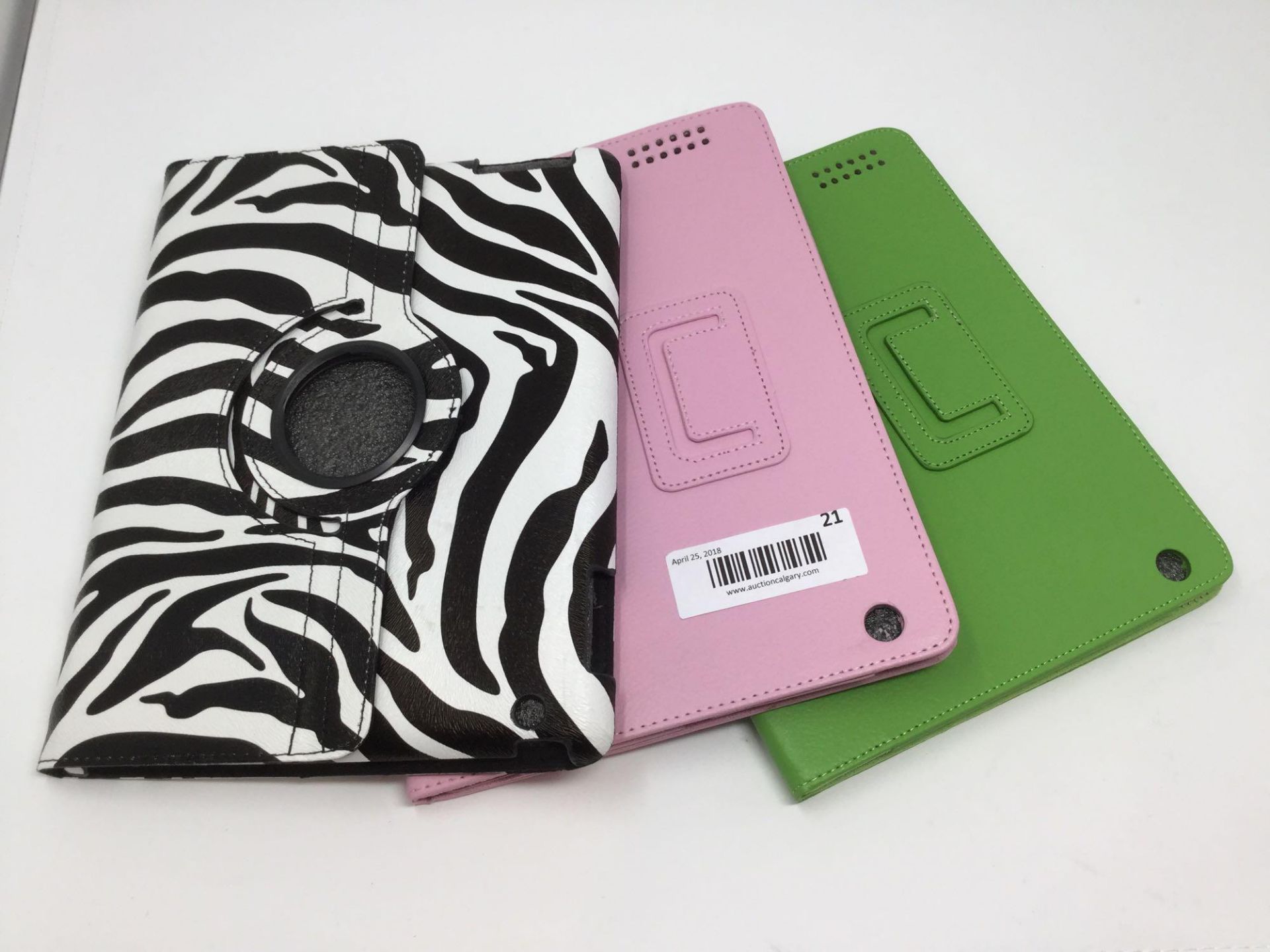 Lot of 3 - iPad Covers