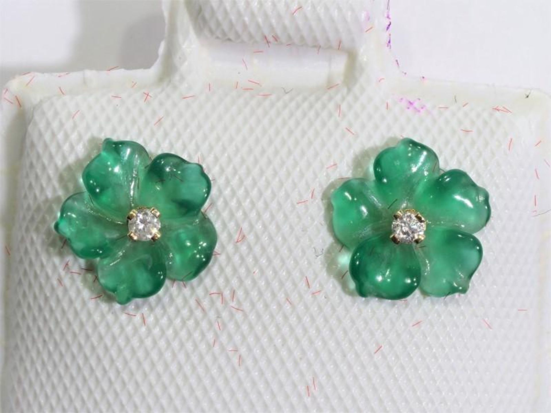 14 kt. Gold 2 in 1 Diamond (.024 ct) Earrings with Carved Green agate. Retail $120 (MS07 - 28)