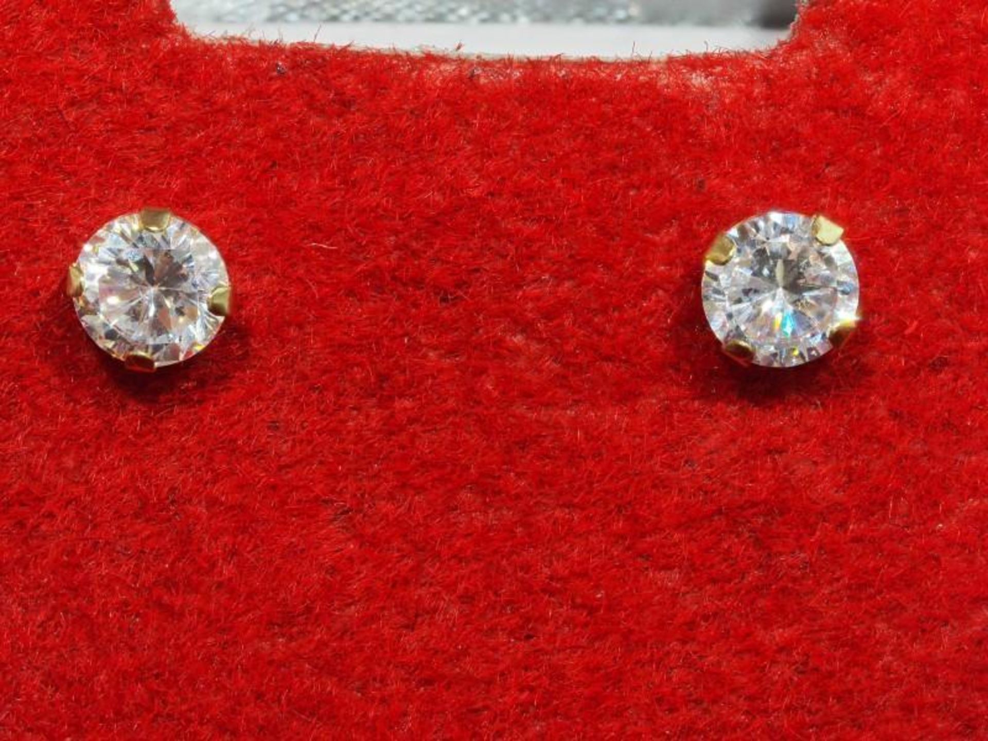 14K Gold Cubic Zirconia Stud Earrings, Retail $200 (MS19 - 16)