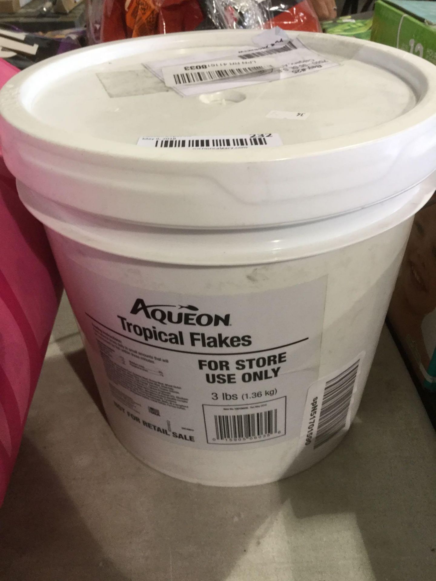 Aqueon Tropical Flakes 3lbs