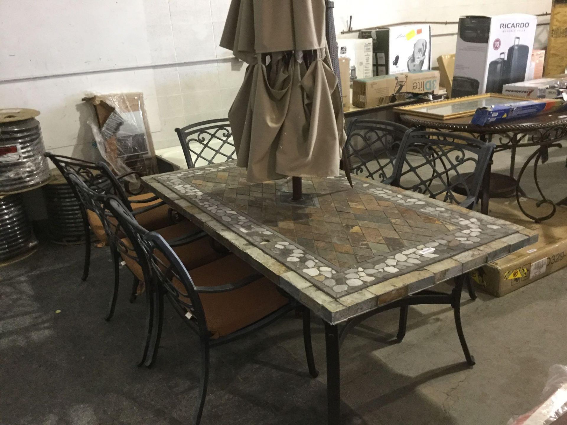 Outdoor Patio Table w/ Umbrella & 6 Chairs