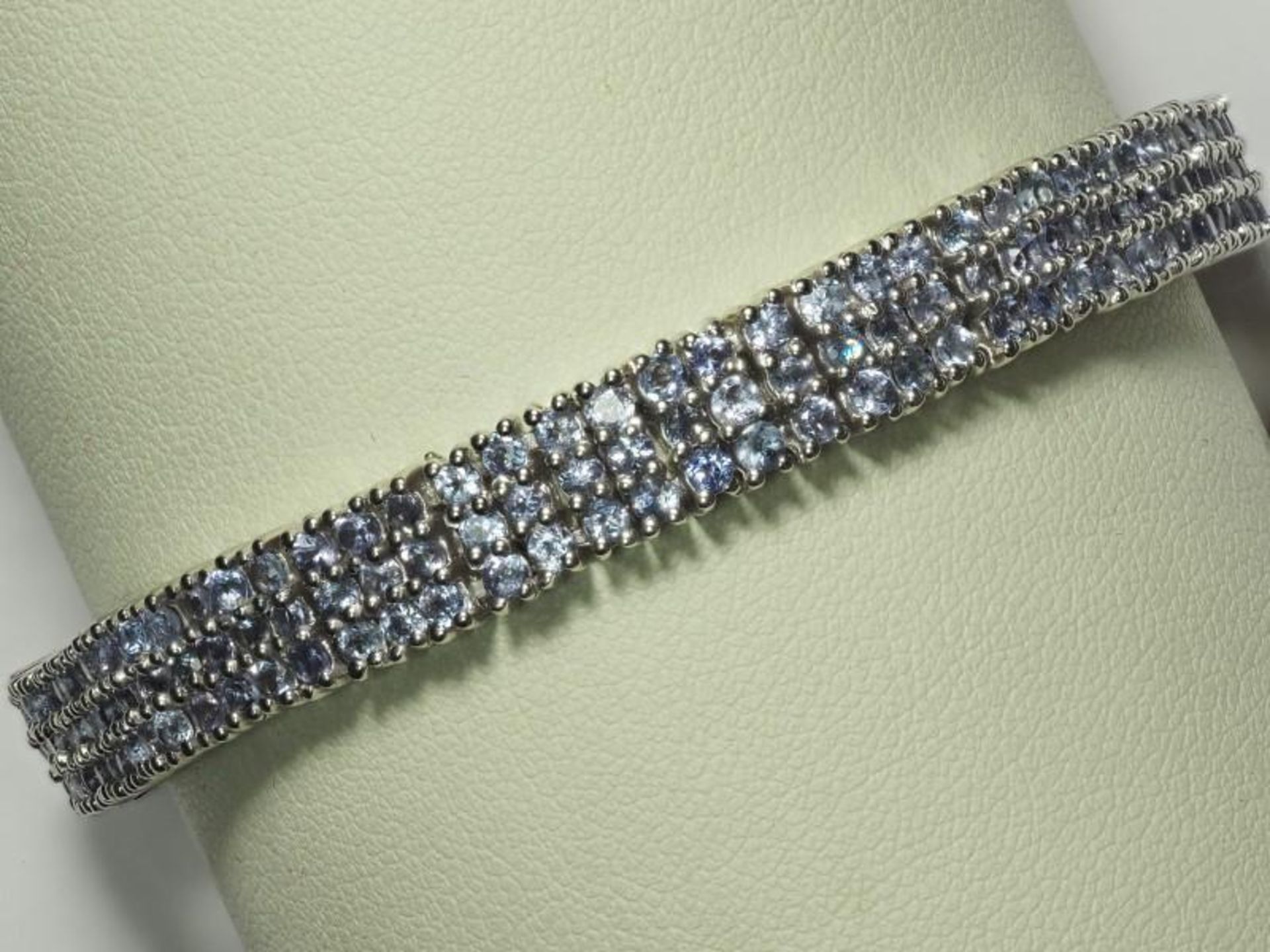 Sterling Silver 234 Sapphire (9.36ct) 7.5" Bracelet. Retail Appraised Value $2300 (35-NT128)