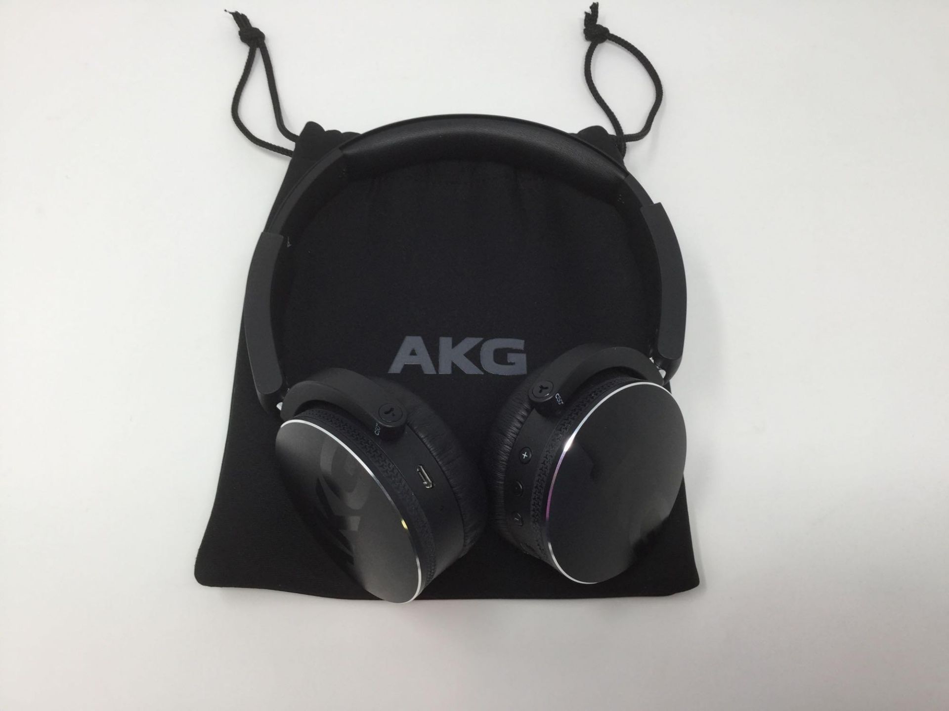 AKG Wireless Bluetooth Headphones