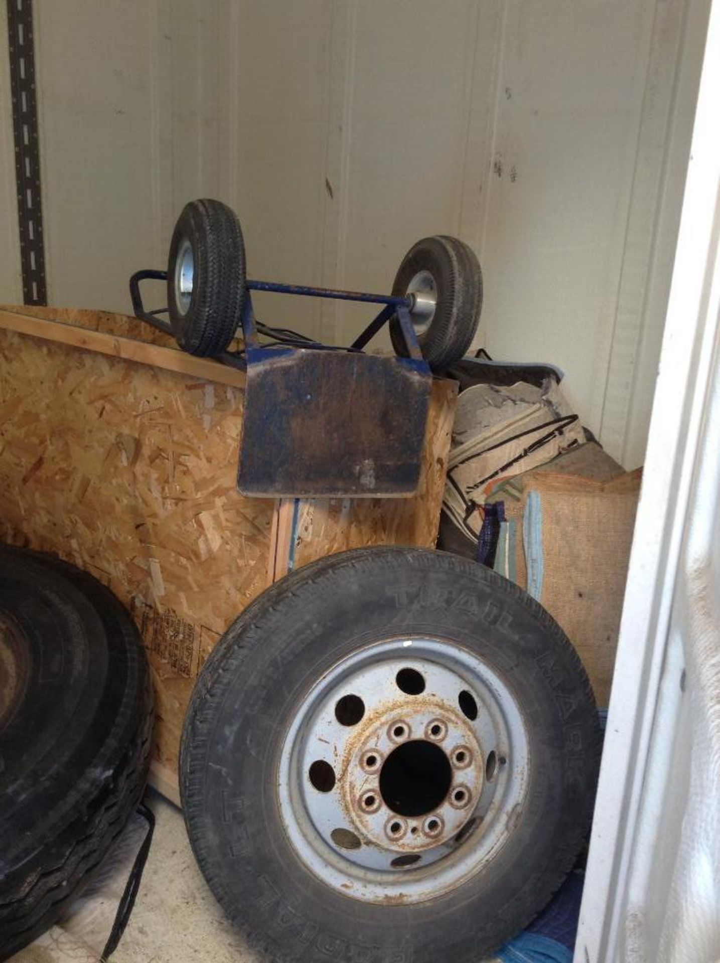 Storage Container ( 8x9x10 approx) includes contents of assorted moving supplies & accessories - Image 5 of 6