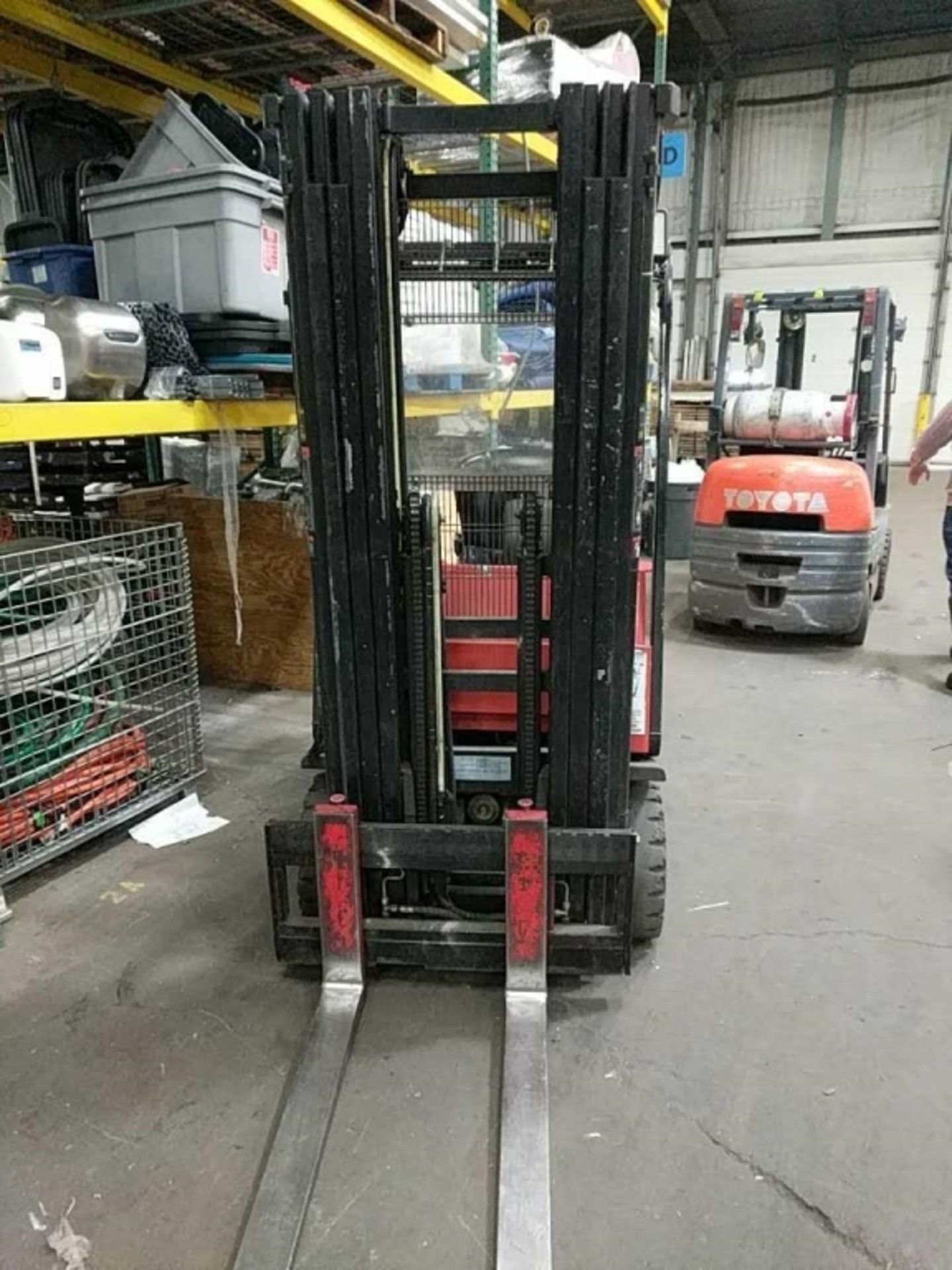 Raymond Electric Forklift RTW30