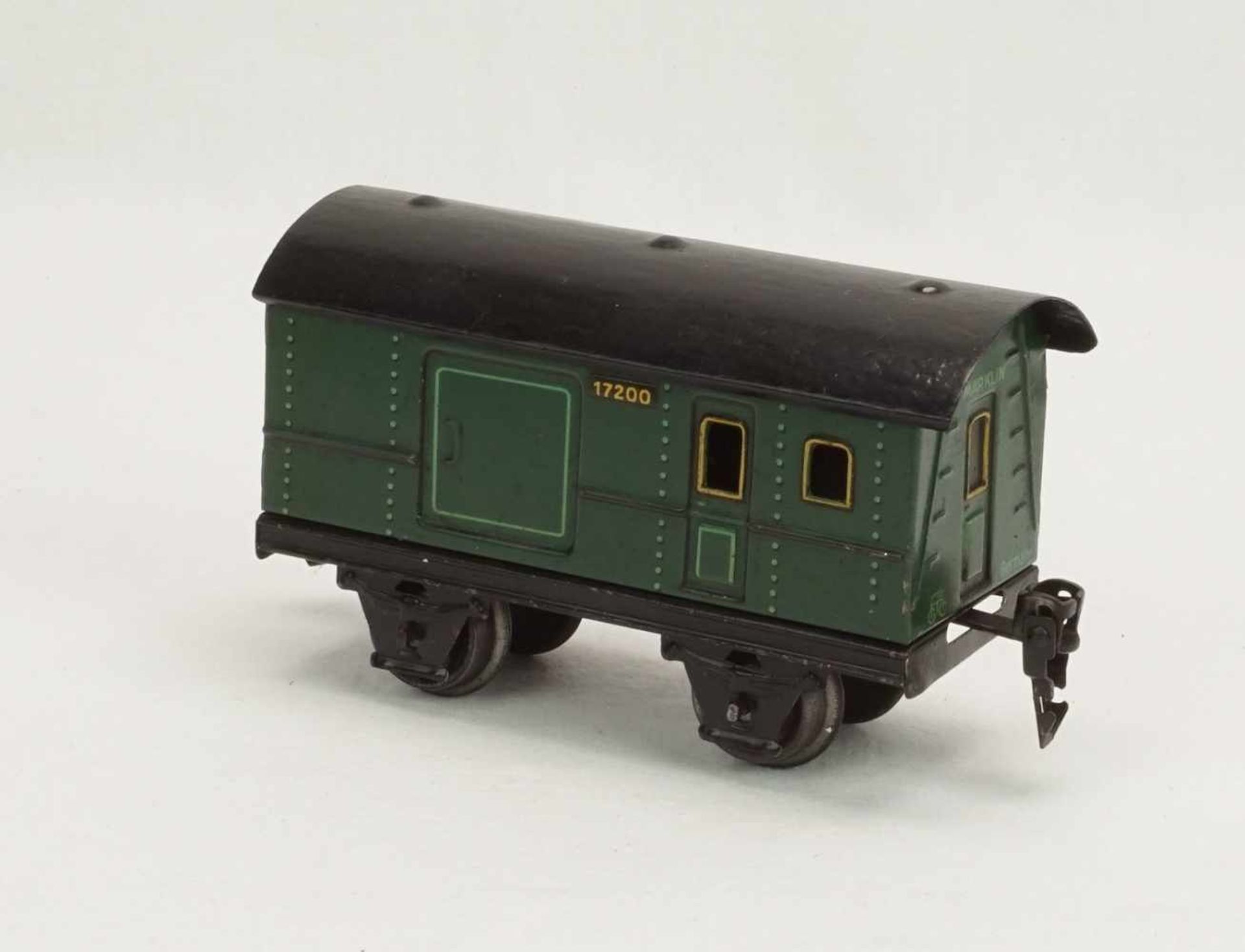 Zwei Märklin Gepäckwagen und ein Personenwagen, Spur 0, 1. Hälfte 20. Jh.Blech lithografiert, - Bild 3 aus 7