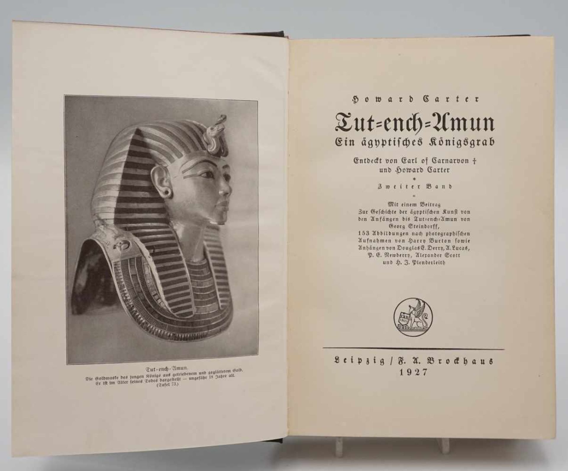 Howard Carter, "Tut-Ench-Amun - Ein ägyptisches Königsgrab"zwei Bände, 1924, Inhalt: Der König und - Image 4 of 5