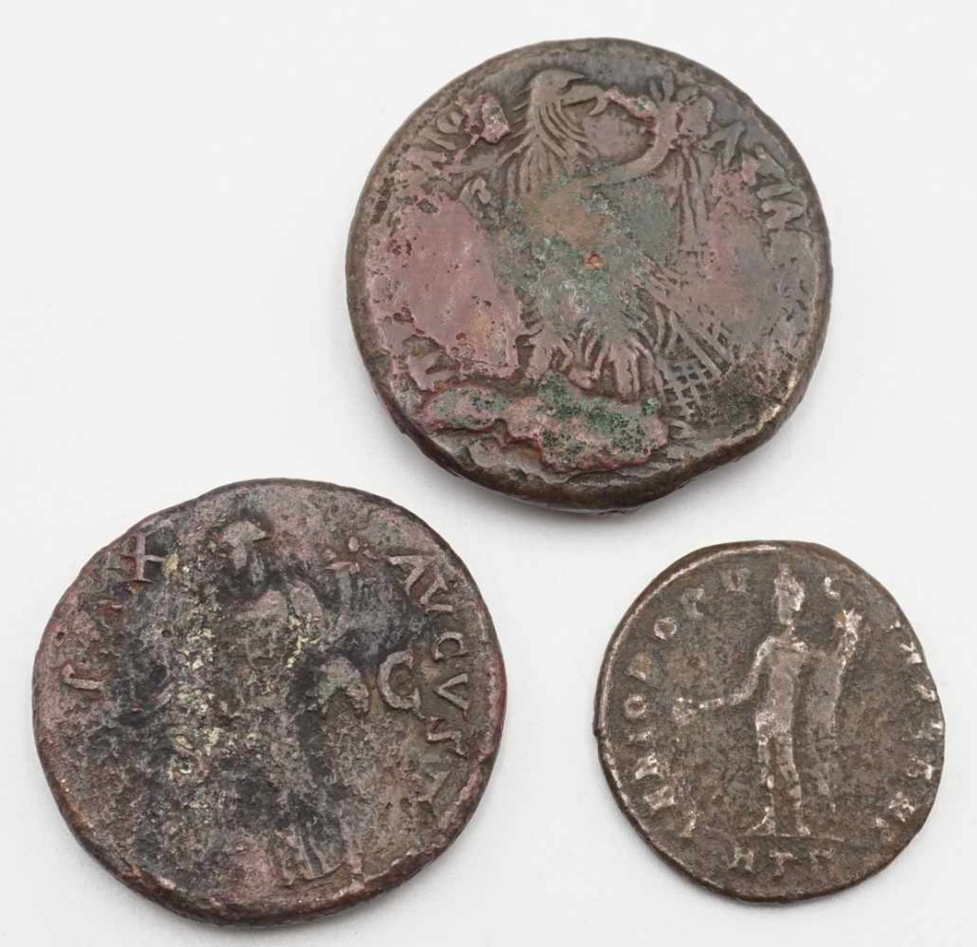 Drei antike Münzenalle in schöner Erhaltung 1) Kupfer, römische Kaiserzeit Vespasian, Sesterz, D. 33 - Bild 2 aus 2