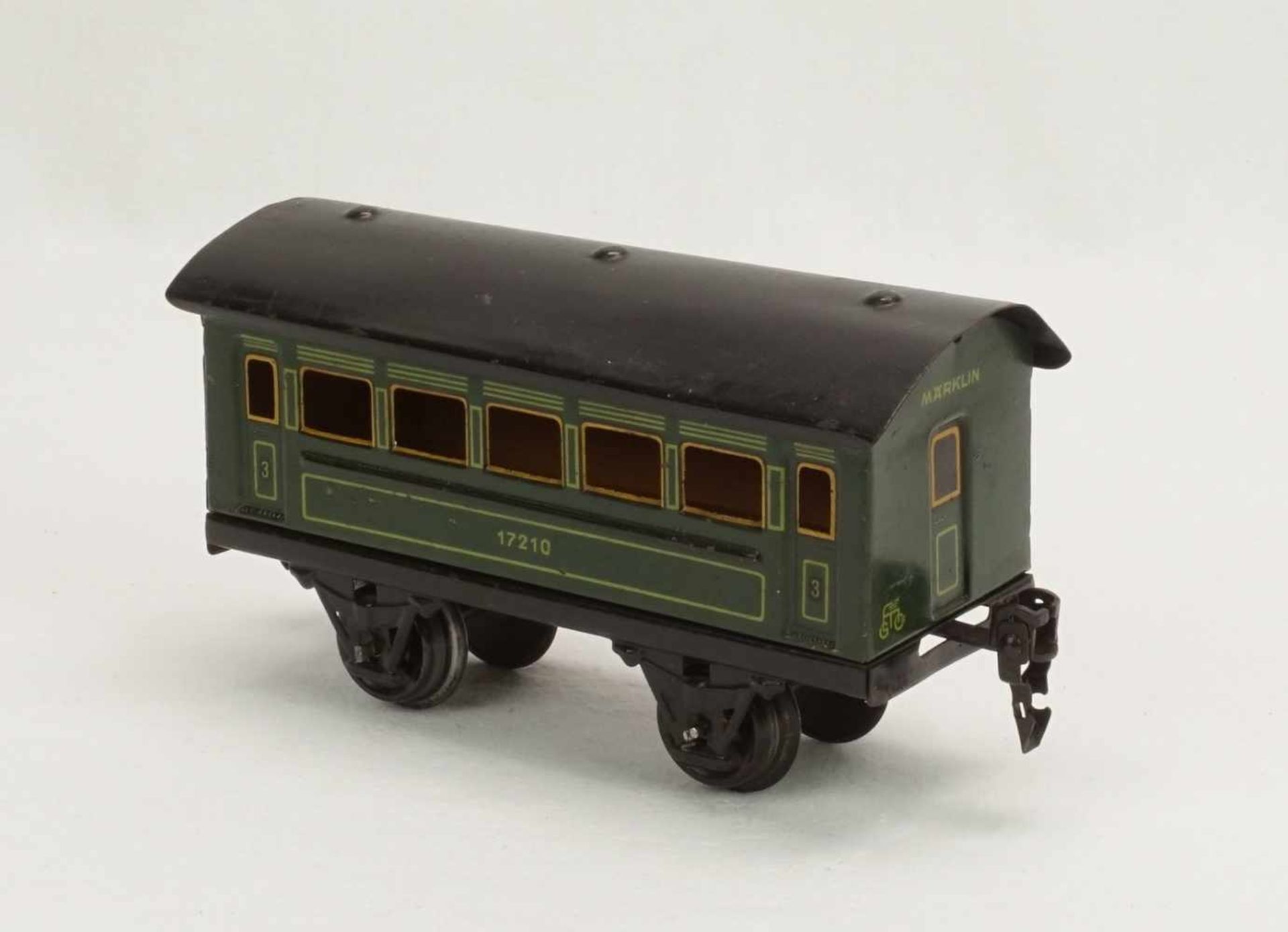 Zwei Märklin Gepäckwagen und ein Personenwagen, Spur 0, 1. Hälfte 20. Jh.Blech lithografiert, - Bild 6 aus 7