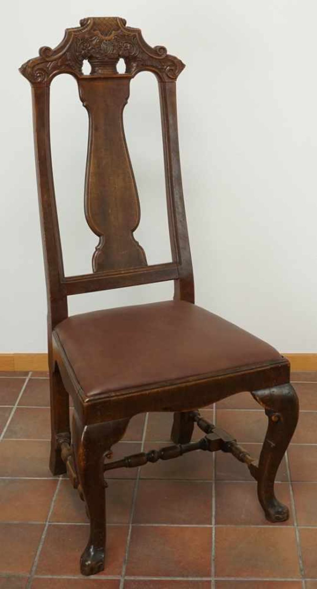 Zwei Historismus Stühle im Barockstil, Nussbaumum 1870, trapezförmiger Sitzrahmen, - Image 6 of 9