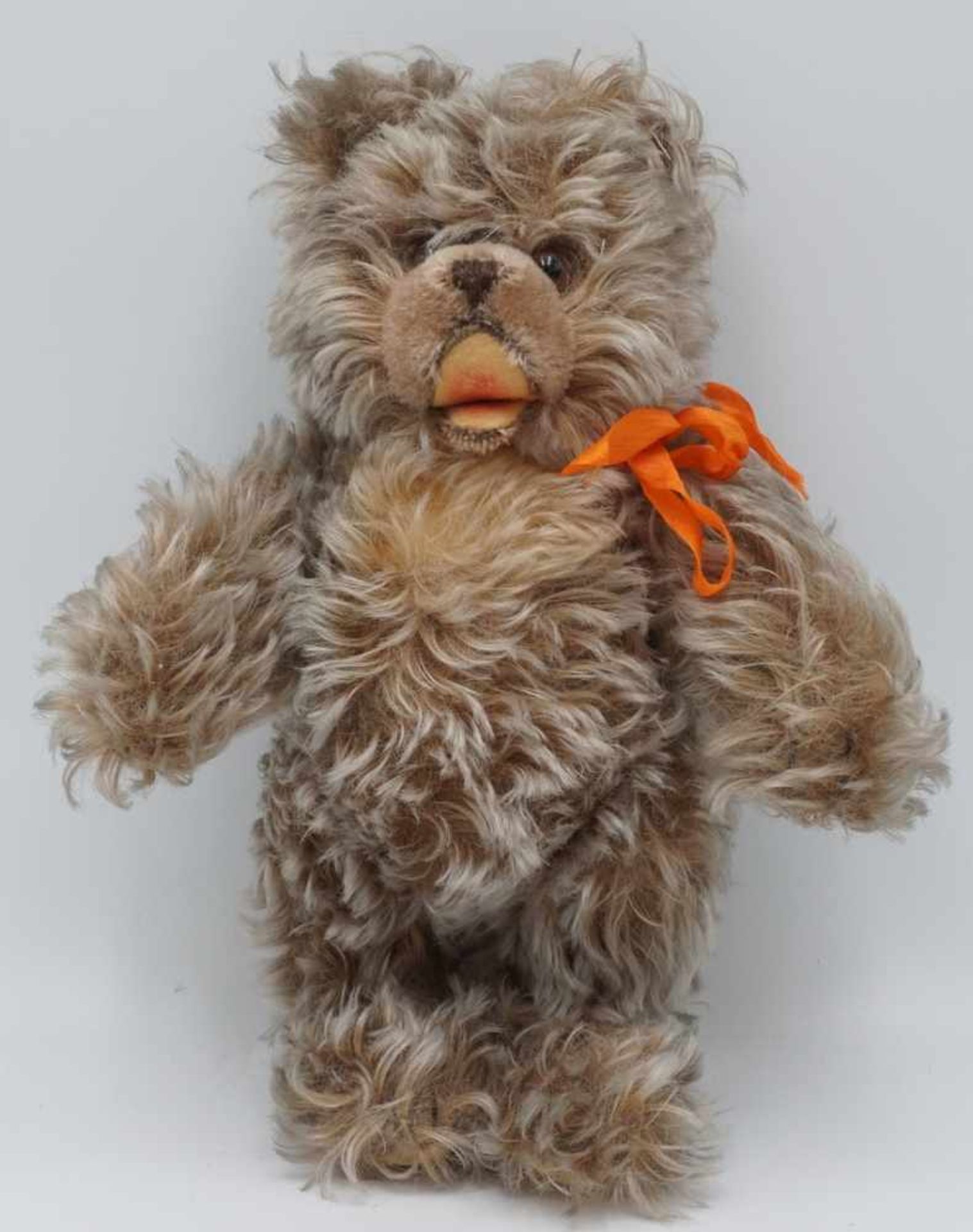 Zwei Zotty Teddybären von Steiff und Teddy Hermann1) Steiff Zotty, um 1950, Mohair, Holzwolle, - Bild 2 aus 5