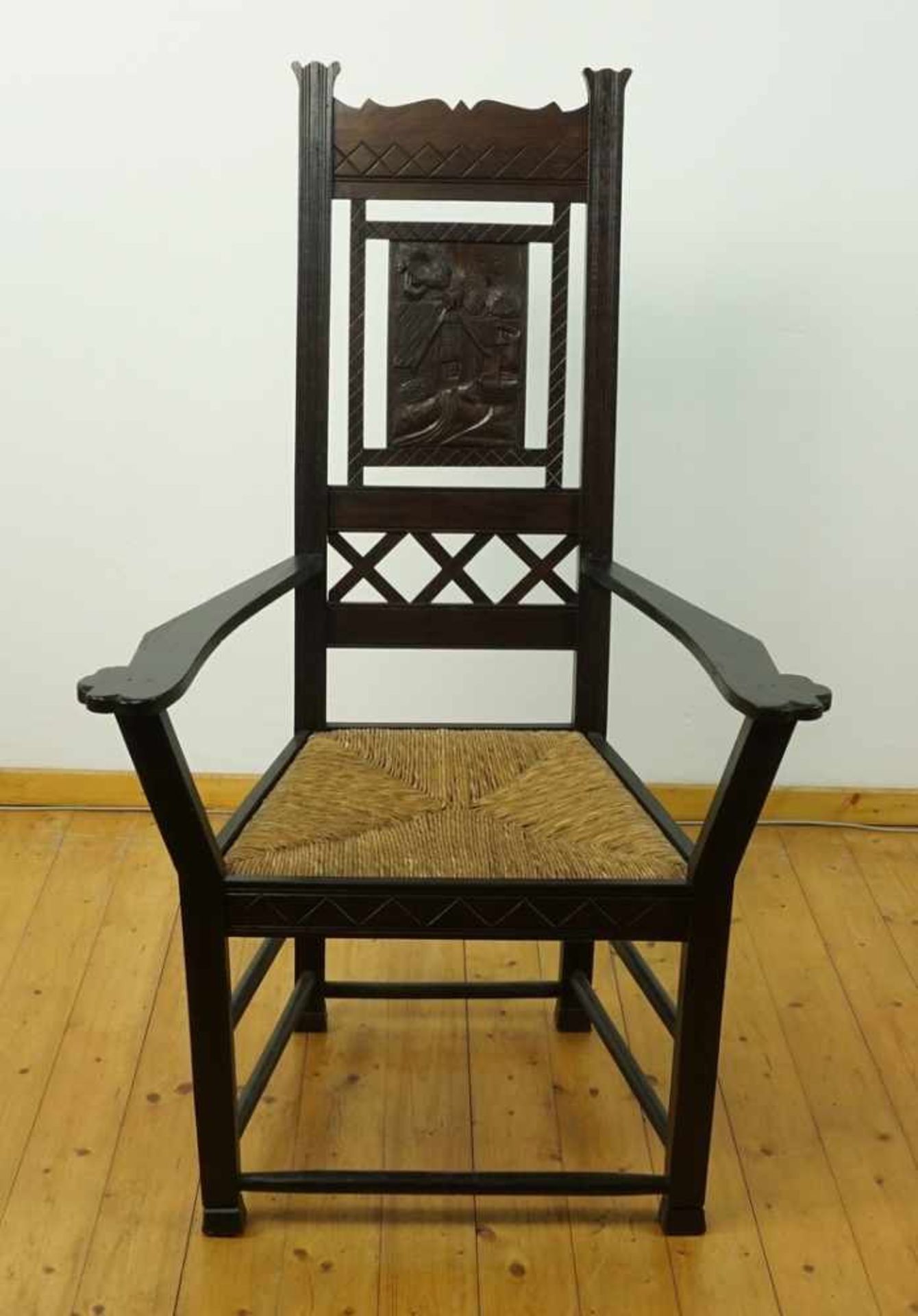 Zwei Worpswede Armlehnstühle, Eiche schwarz gestrichenum 1920, Stühle mit Bastgeflecht, verschnitzte - Image 6 of 9