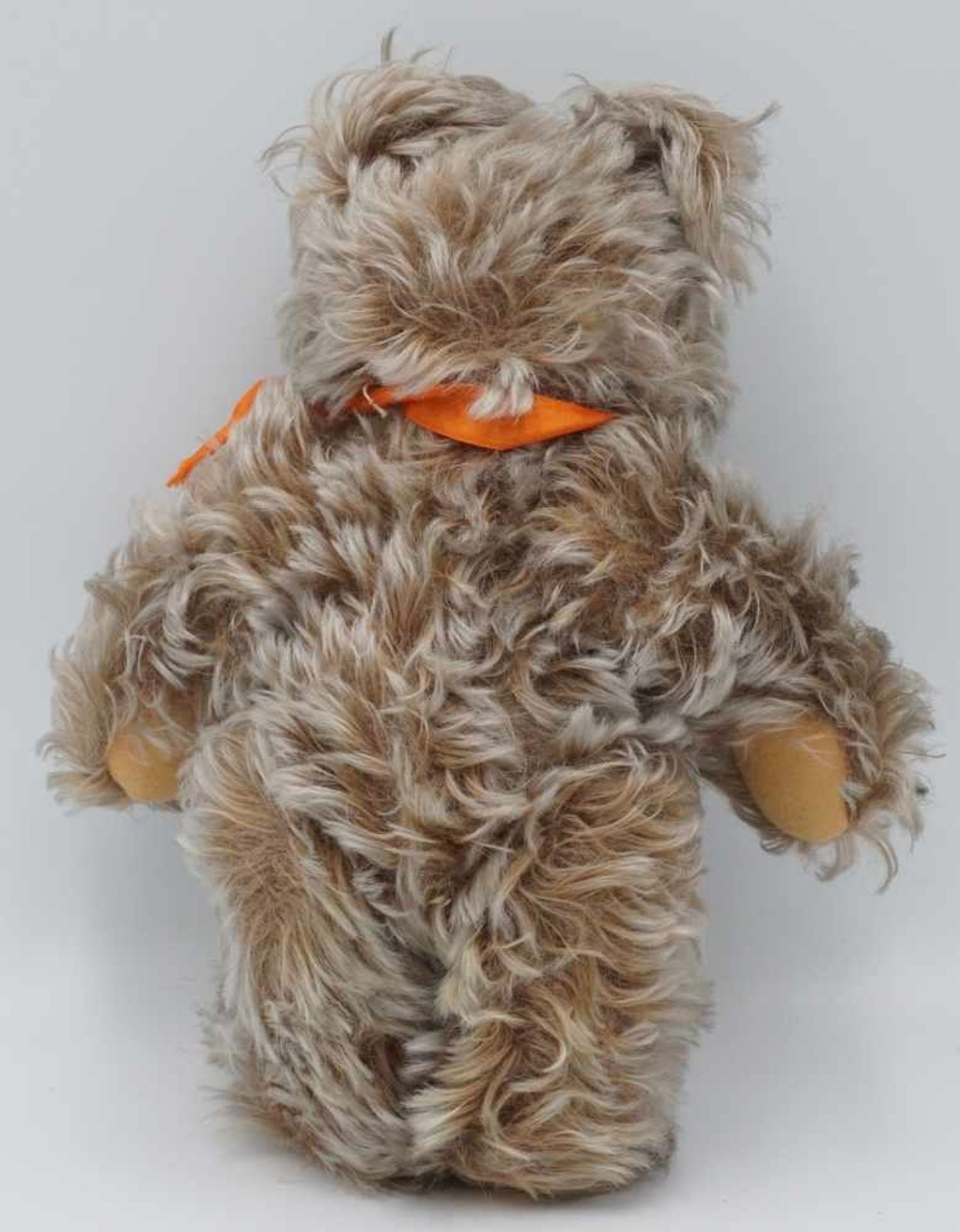 Zwei Zotty Teddybären von Steiff und Teddy Hermann1) Steiff Zotty, um 1950, Mohair, Holzwolle, - Bild 3 aus 5