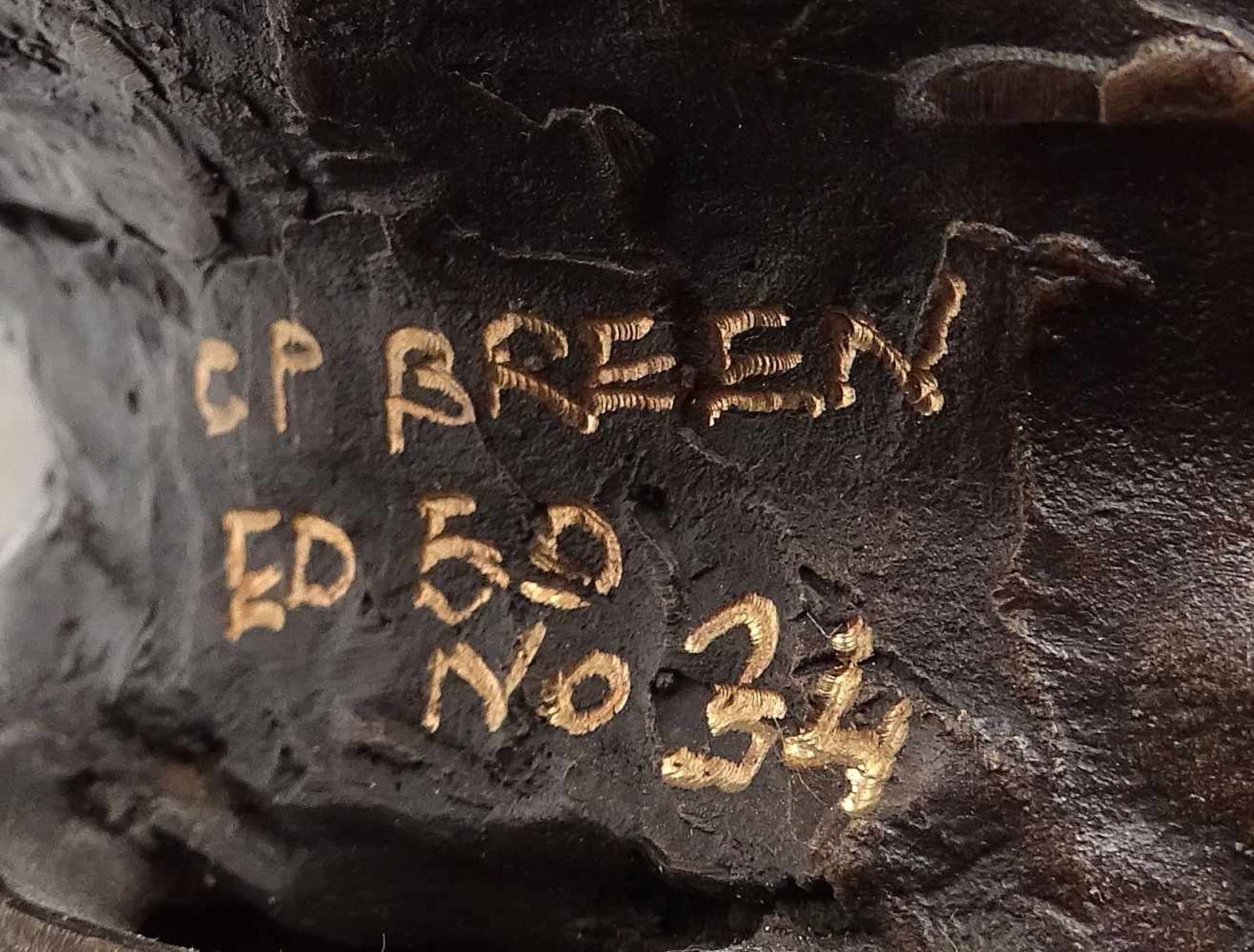 C. P. Breen, "Tod des Cú Chulainn"Bronze auf 4800 Jahre altem Wurzelholz, 20. Jh., signiert "CP - Bild 5 aus 5