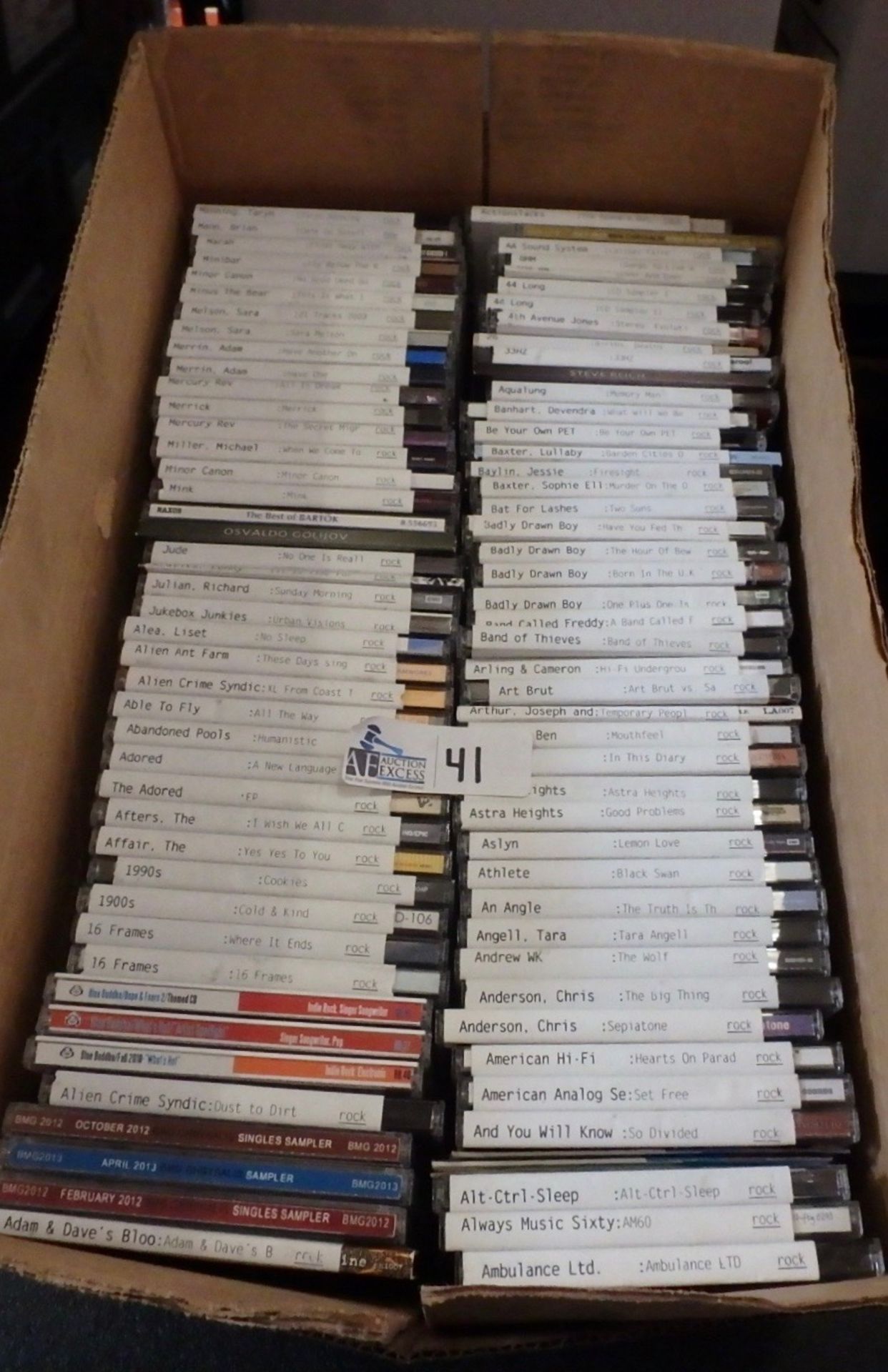 BOX MISC CD'S