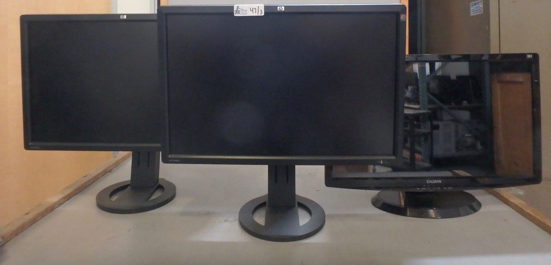 LOT OF 3 MONITORS