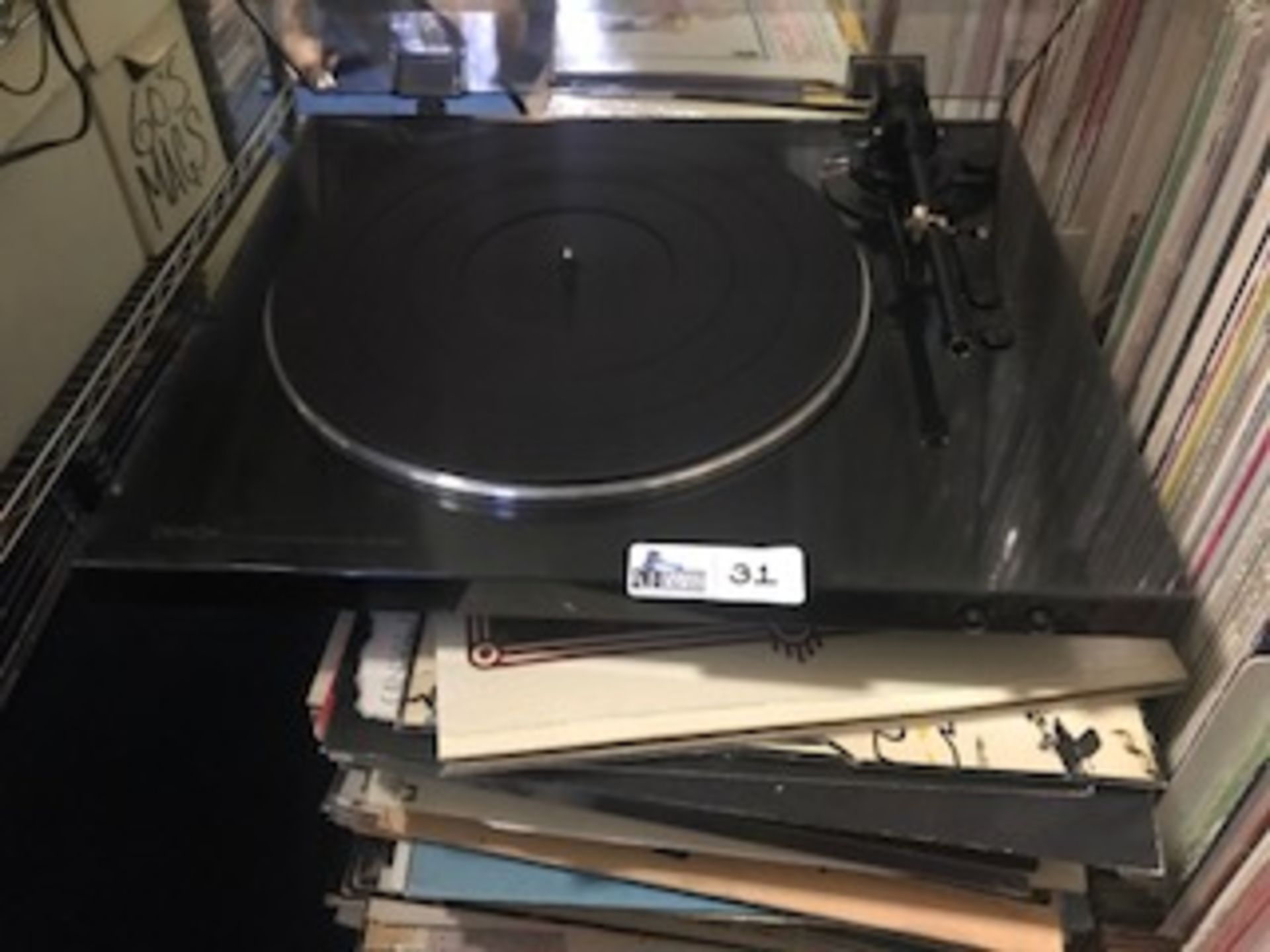 DENON DP-300F TURNTABLE