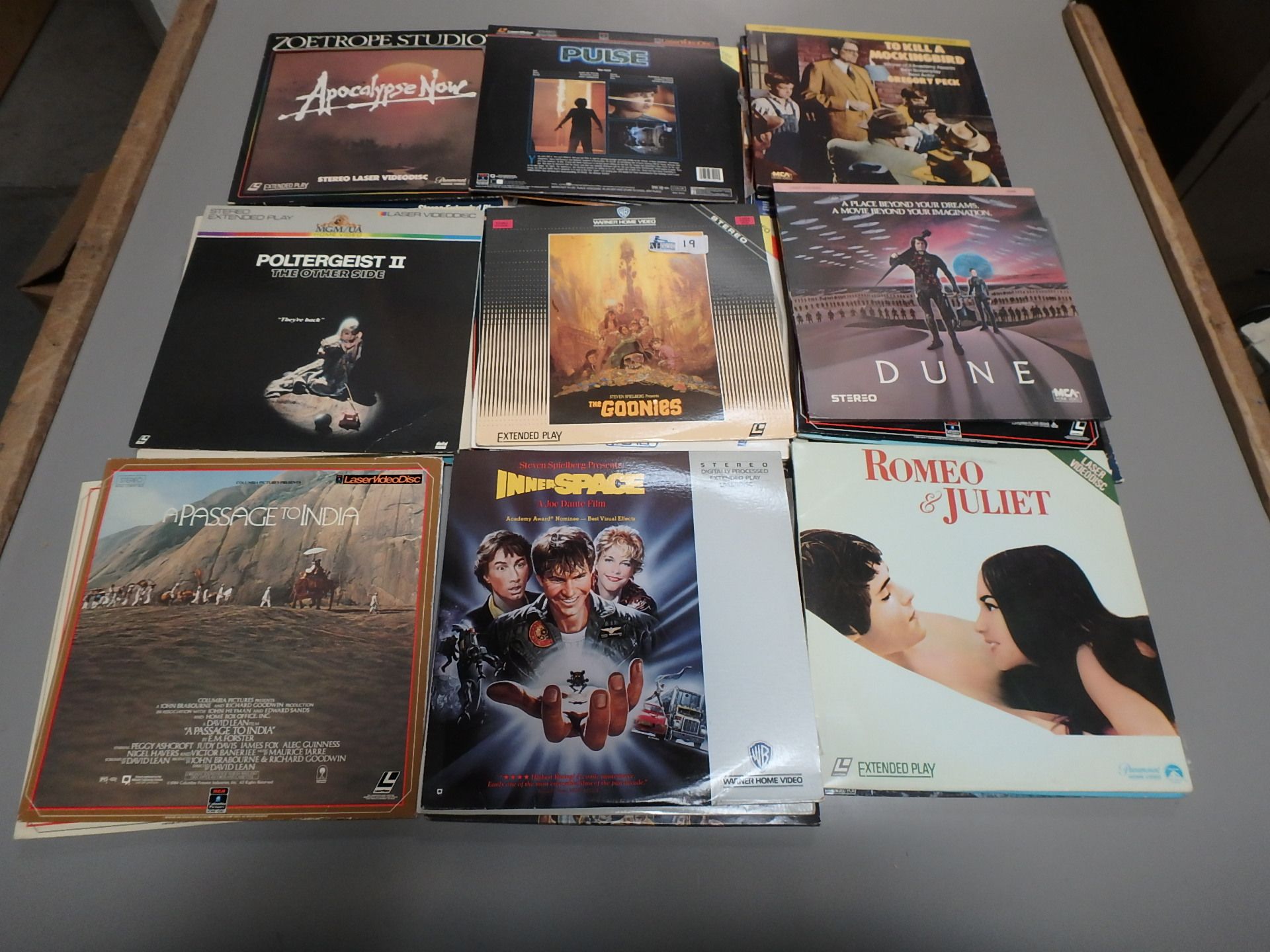 BOX LASER DISC MOVIES