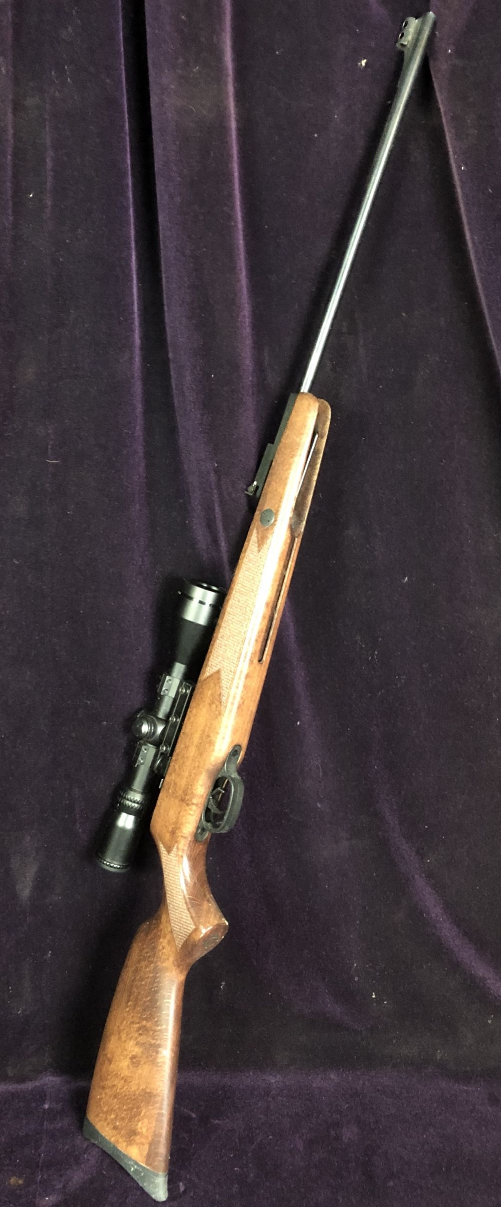 Air rifle