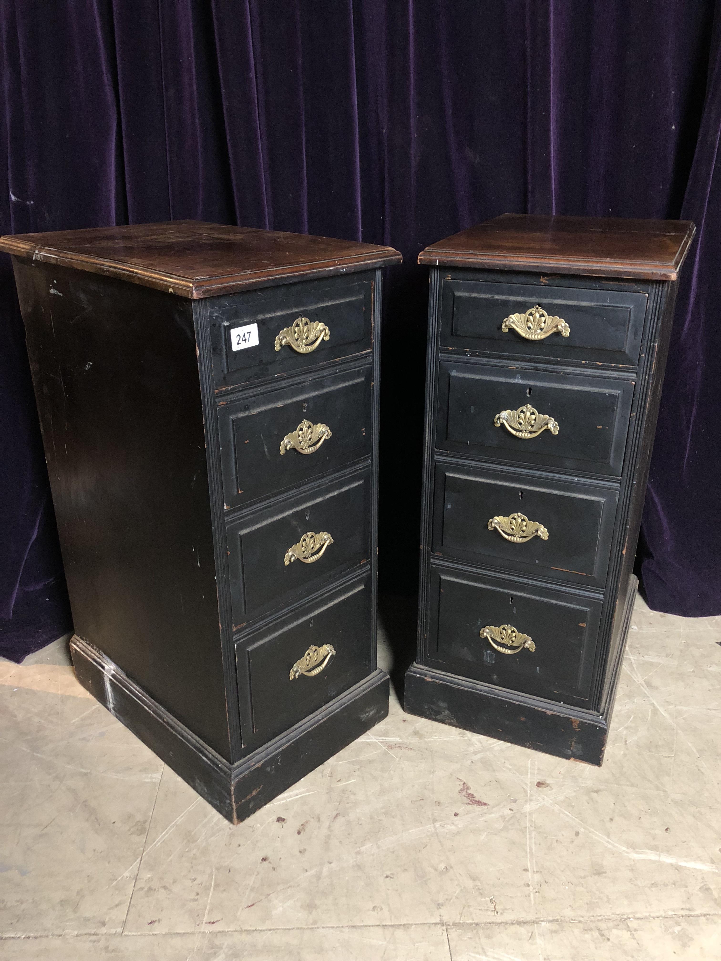 Pair of drawer units