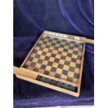 Draughts set