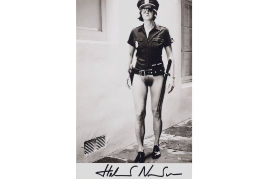 Helmut Newton 1920 2004 Evi As Cop Half Naked Beverly Hills Marz 1998 Schwarzweissfotografie