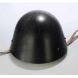 HELM M. 32 "PILZ"ČSR,nach 1935Ursprünglich Militärhelm der tschechoslowakischen Armee, für den