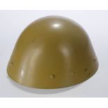 HELM M. 32 "PILZ"ČSR,nach 1935Militärhelm der tschechoslowakischen Armee. Glänzende olivfarbene