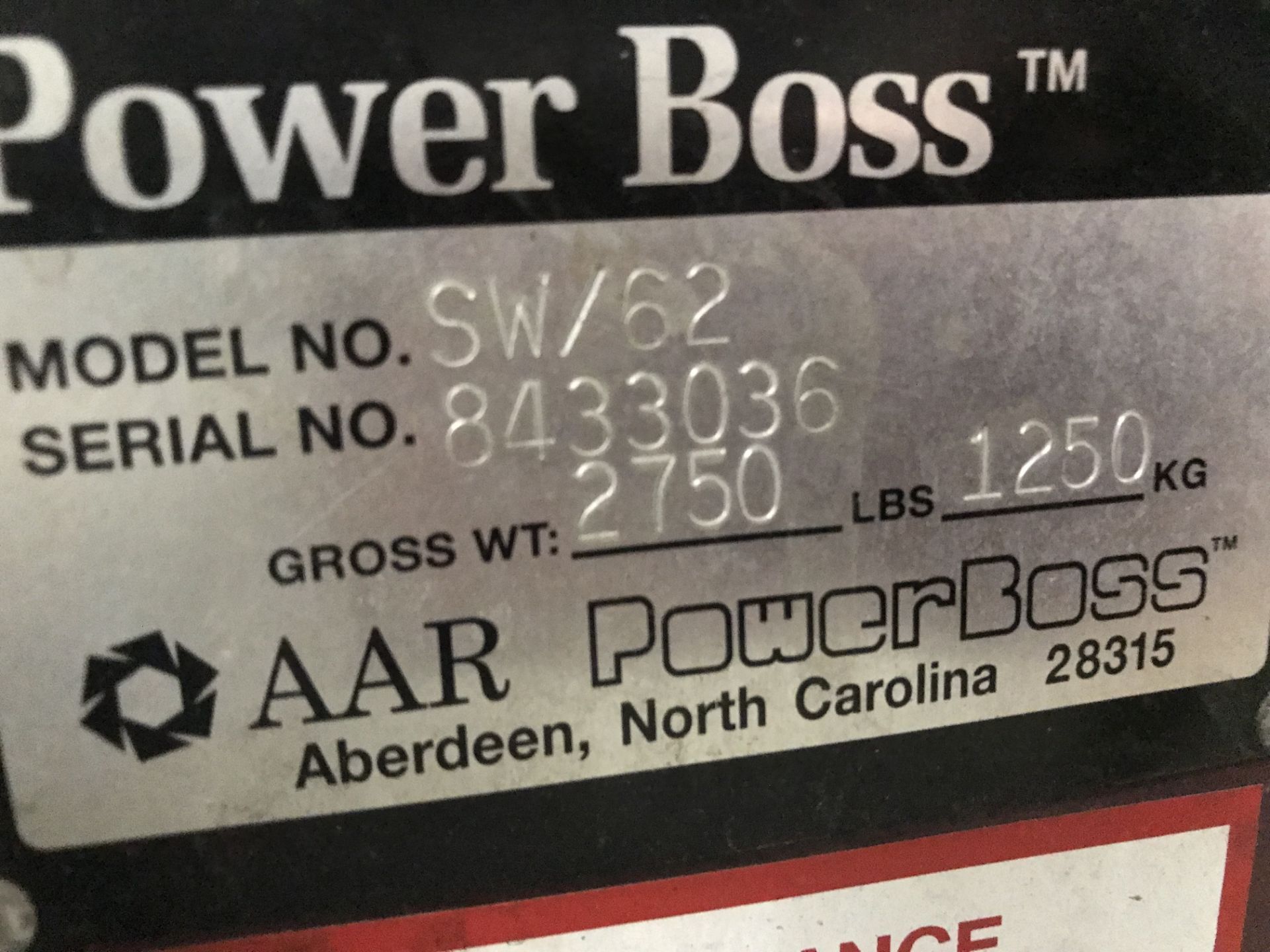 POWER BOSS SW/62 INDUSTRIAL FLOOR SWEEPER - Image 5 of 5