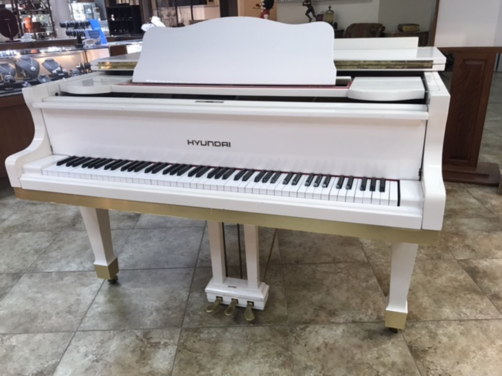 HYUNDAI PIANO - Image 11 of 15