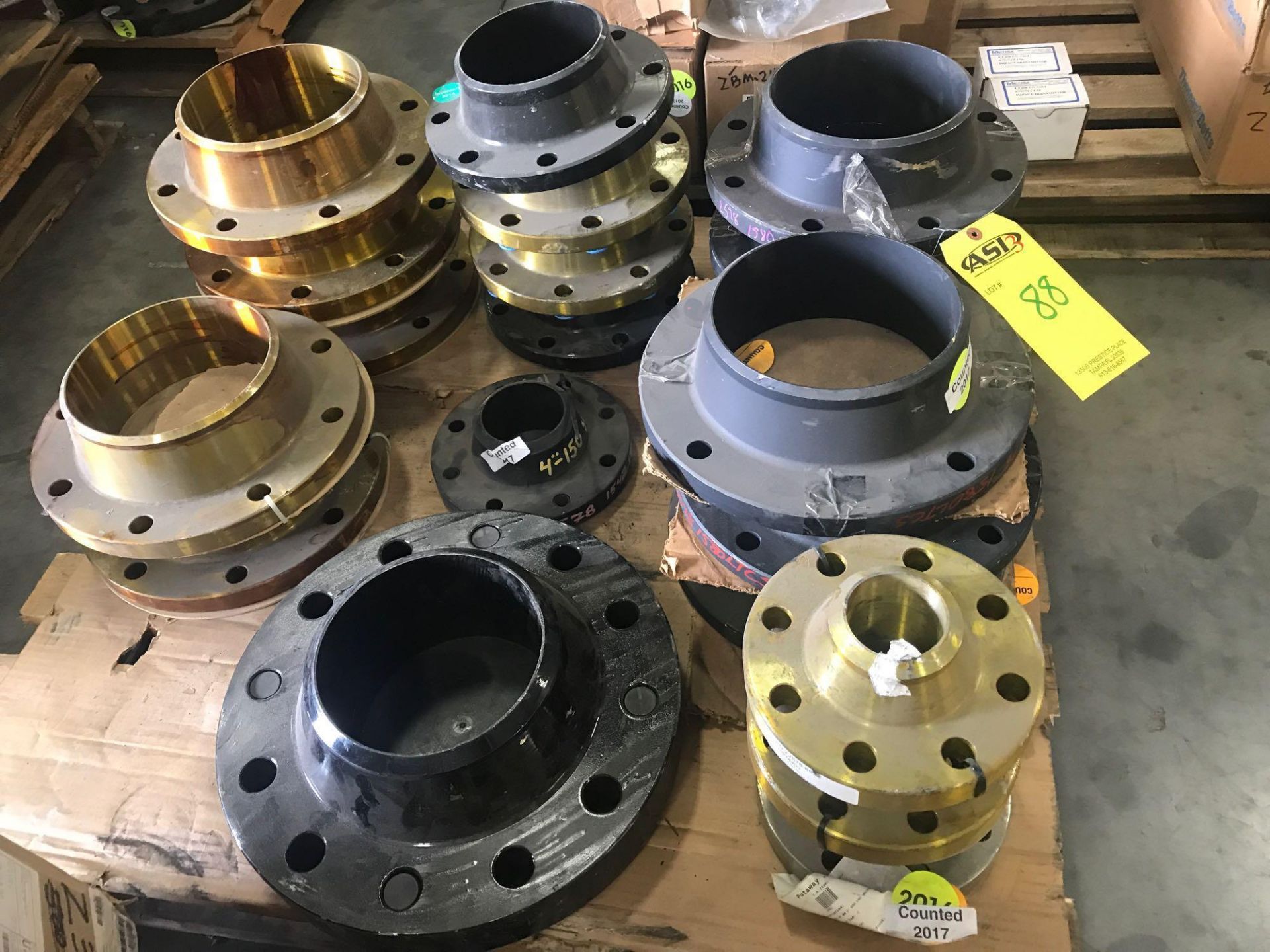 ASSORTED WELD ON PIPE FLANGES - Image 2 of 2