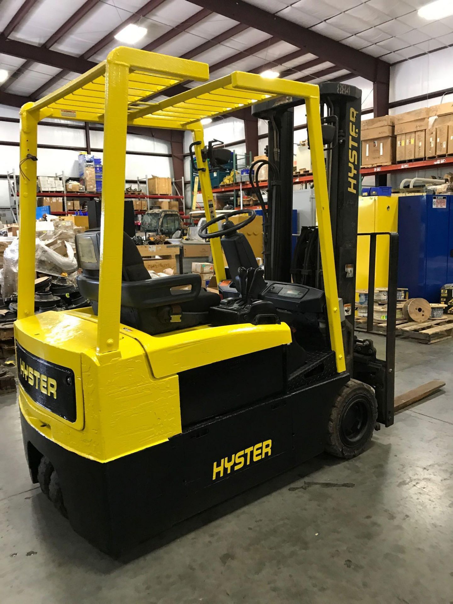 HYSTER J40XMT ELECTRIC FORKLIFT, 4,000 LB LIFT CAPACITY - Image 2 of 8