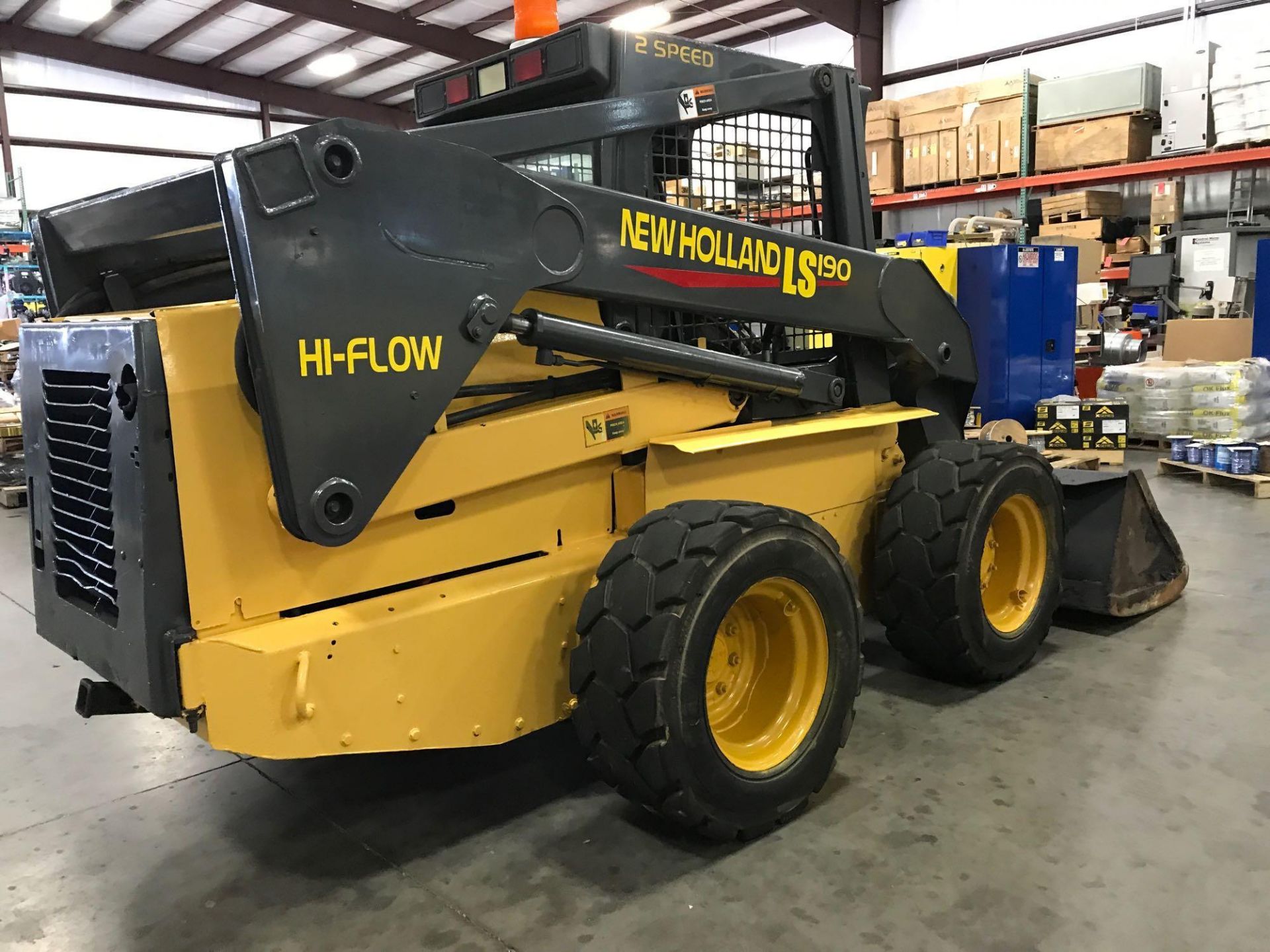 2006 NEW HOLLAND LS190 SKID STEER, DIESEL, QUICK COUPLER, AUX. HIGH FLOW HYDRAULICS - Image 2 of 7