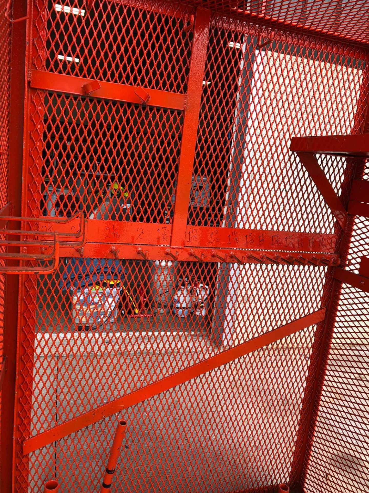 TWO DOOR STEEL STORAGE/TOOL CAGE - Image 4 of 4