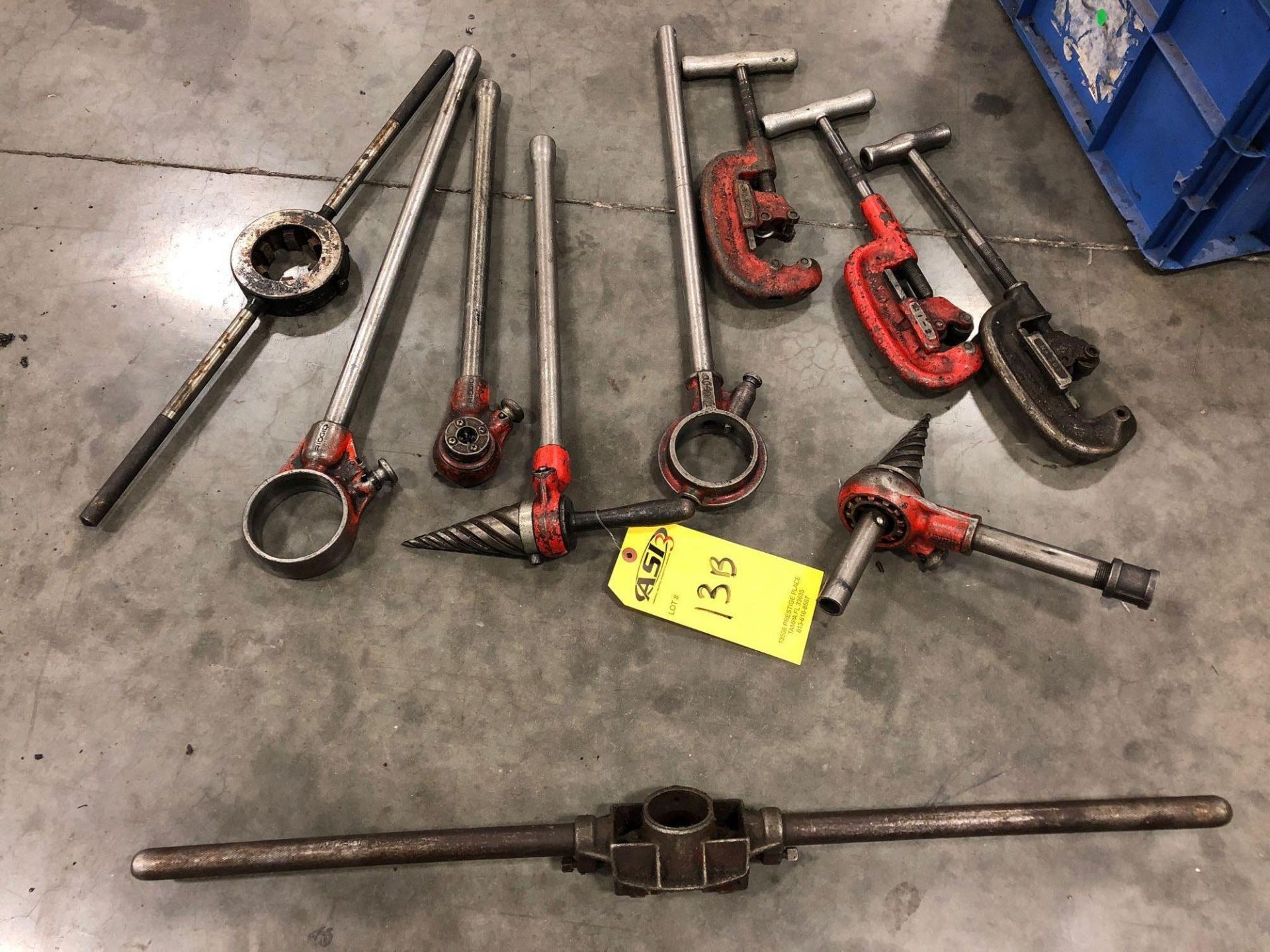 ASSORTED RIDGID PIPE THREADING TOOLS/ATTACHMENTS - Image 2 of 5