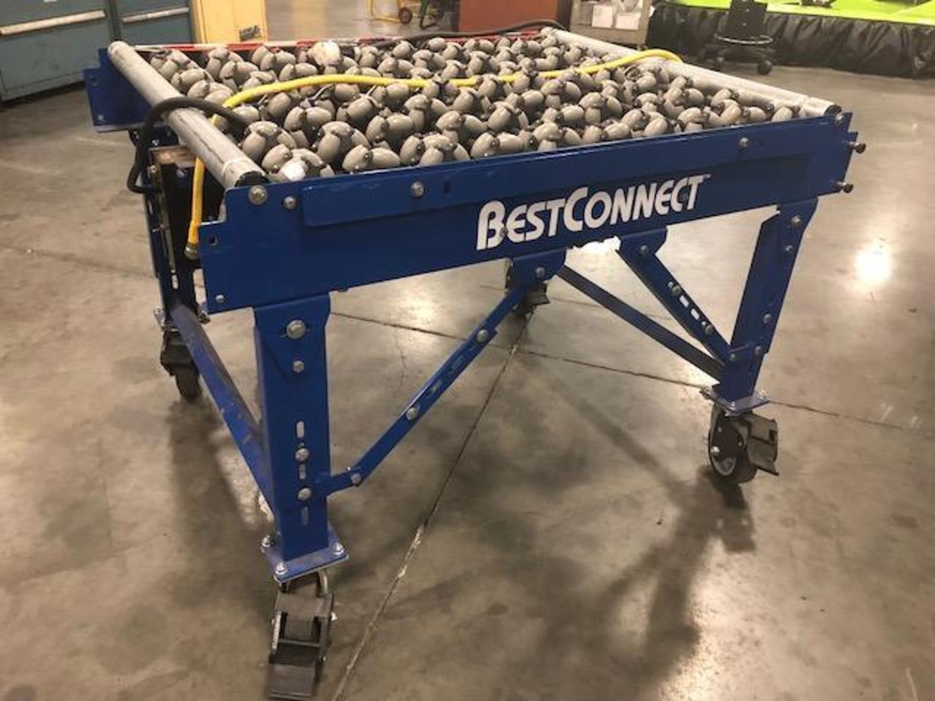 BESTCONNECT MOTORIZED CONVEYOR TABLE, ADJUSTABLE HEIGHT