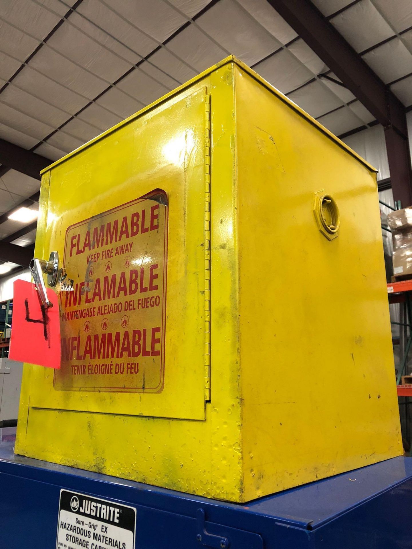 FLAMMABLE LIQUID STORAGE CABINET