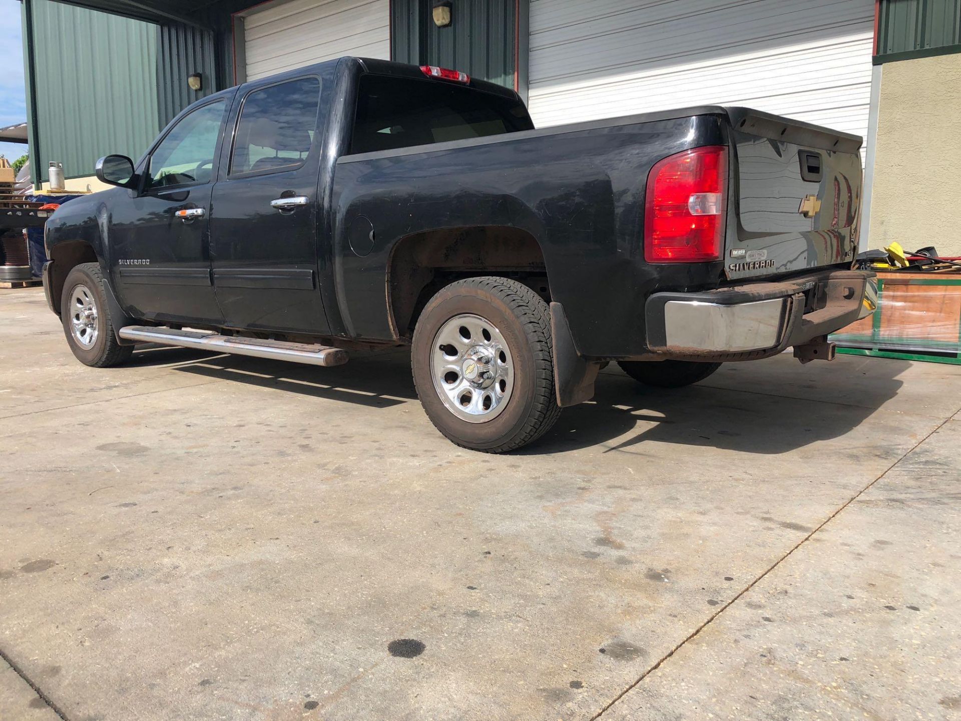 2011 CHEVROLET SILVERADO 1500 PICK-UP TRUCK - Image 2 of 9