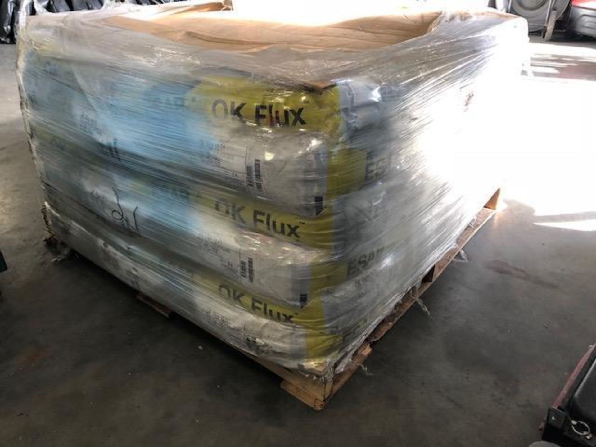 PALLET OF NEW OK FLUX 10.7, GRAIN SIZE 0.2-1.6 MM (10x65 MESH)