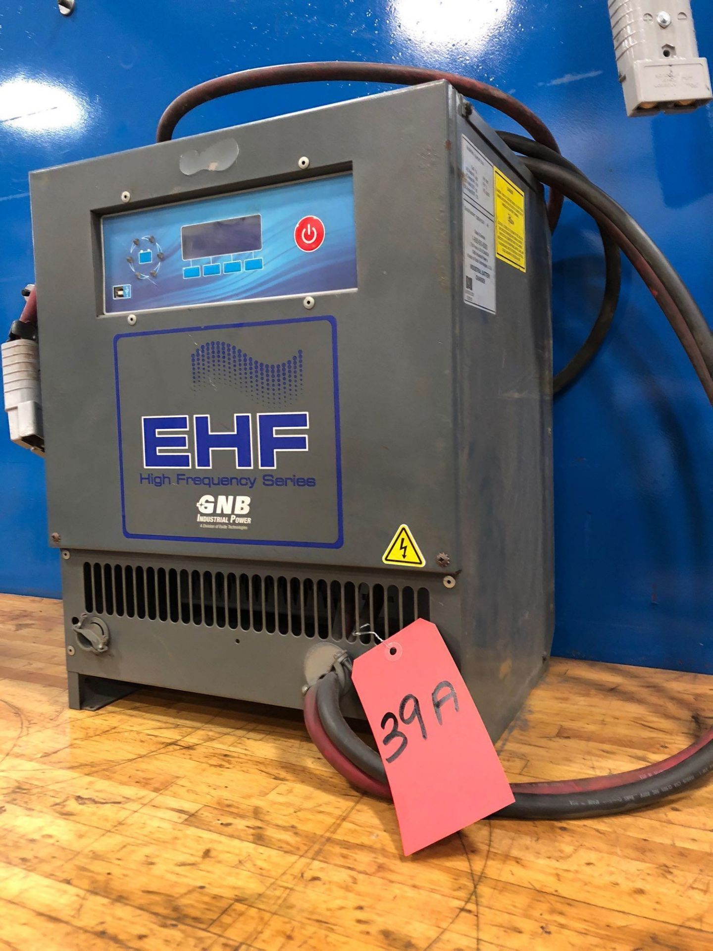 EHF BATTERY CHARGER MODEL EHF36T130M