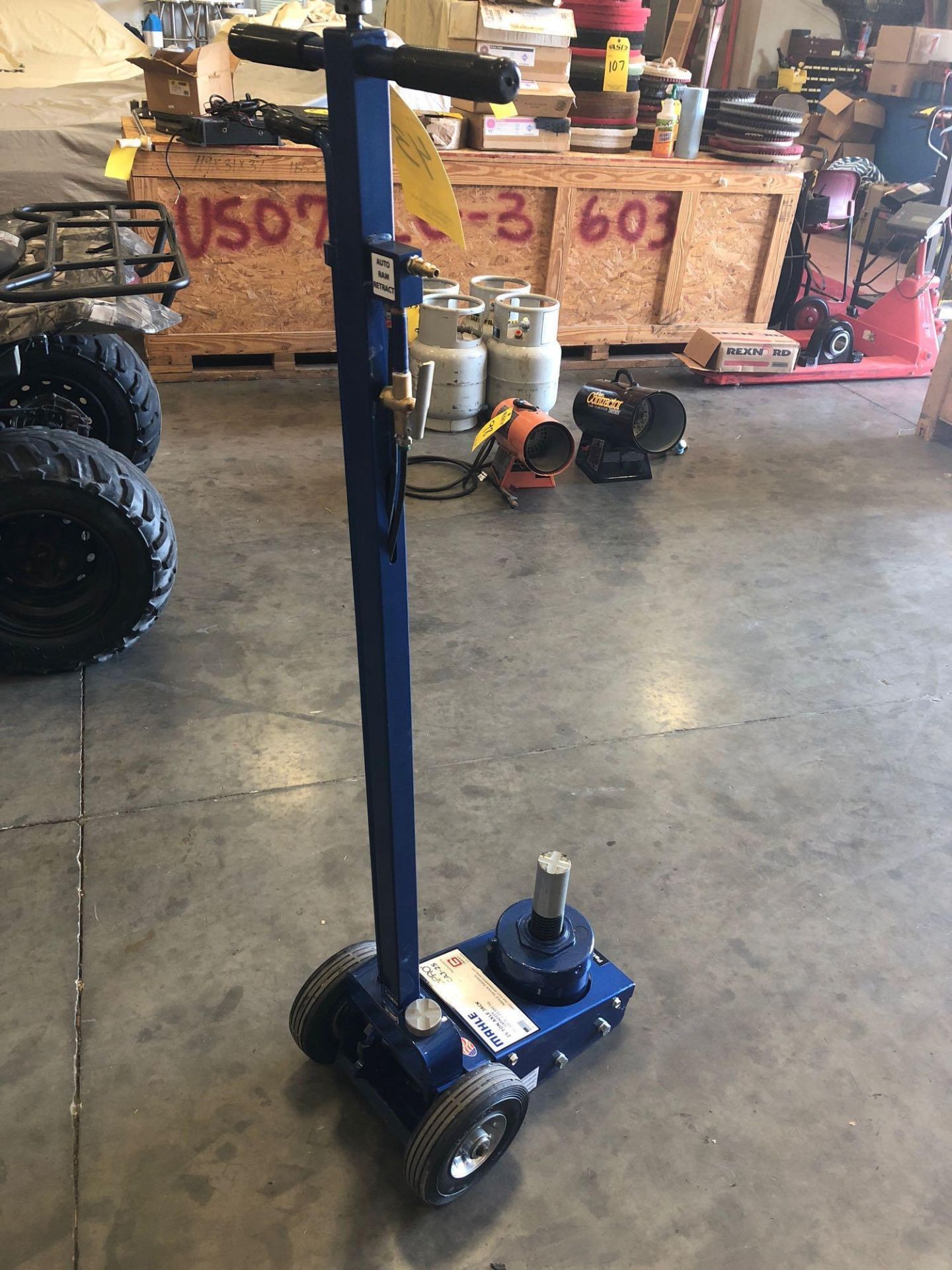 NEW MAHLE SHOPPRO CAJ-25, 25 TON AXLE JACK - Image 9 of 10