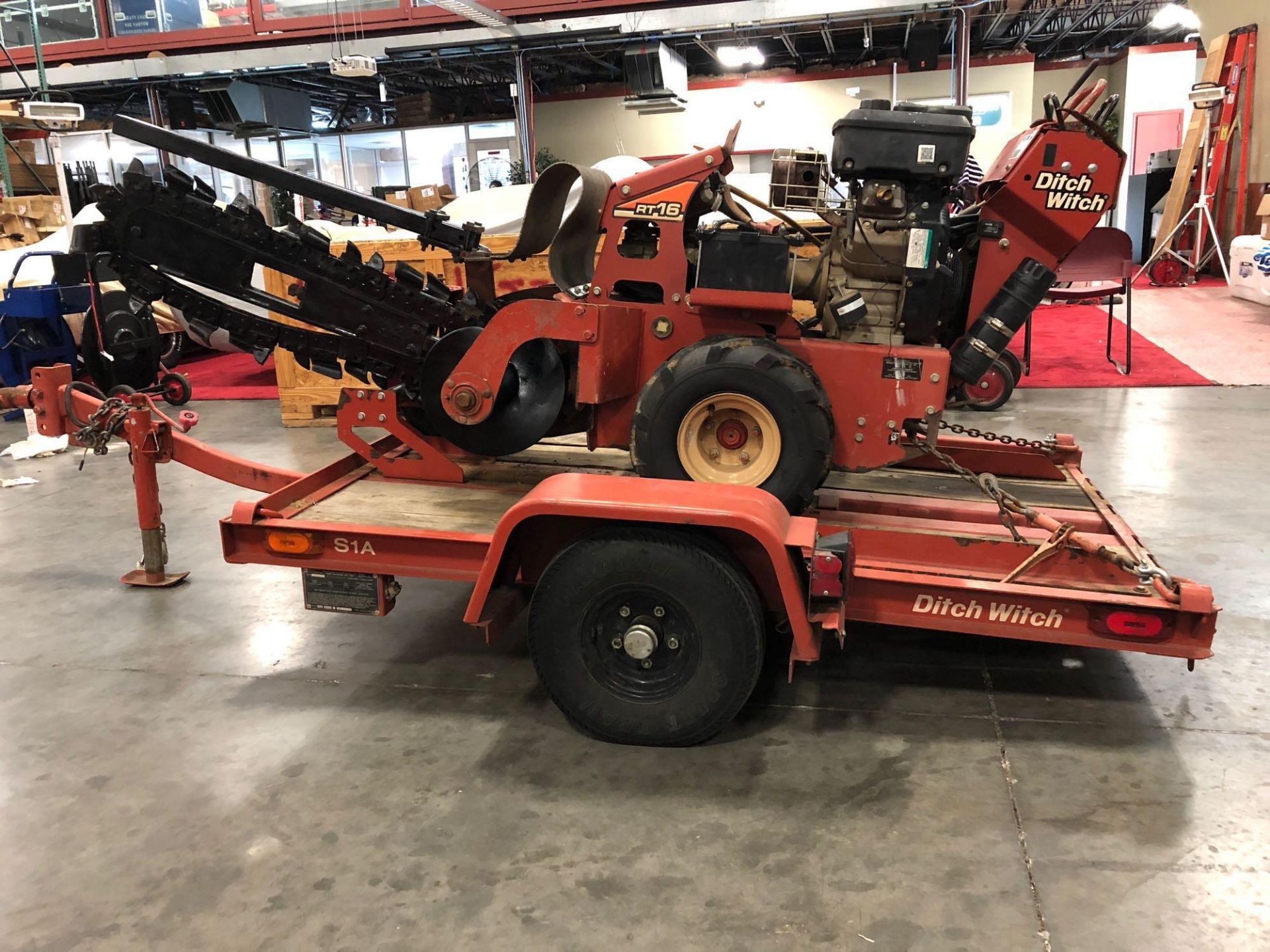 2012 DITCH WITCH RT16 WALK BEHIND TRENCHER W/ TRAILER, CARBIDE TEETH, 99.3 HOURS SHOWING