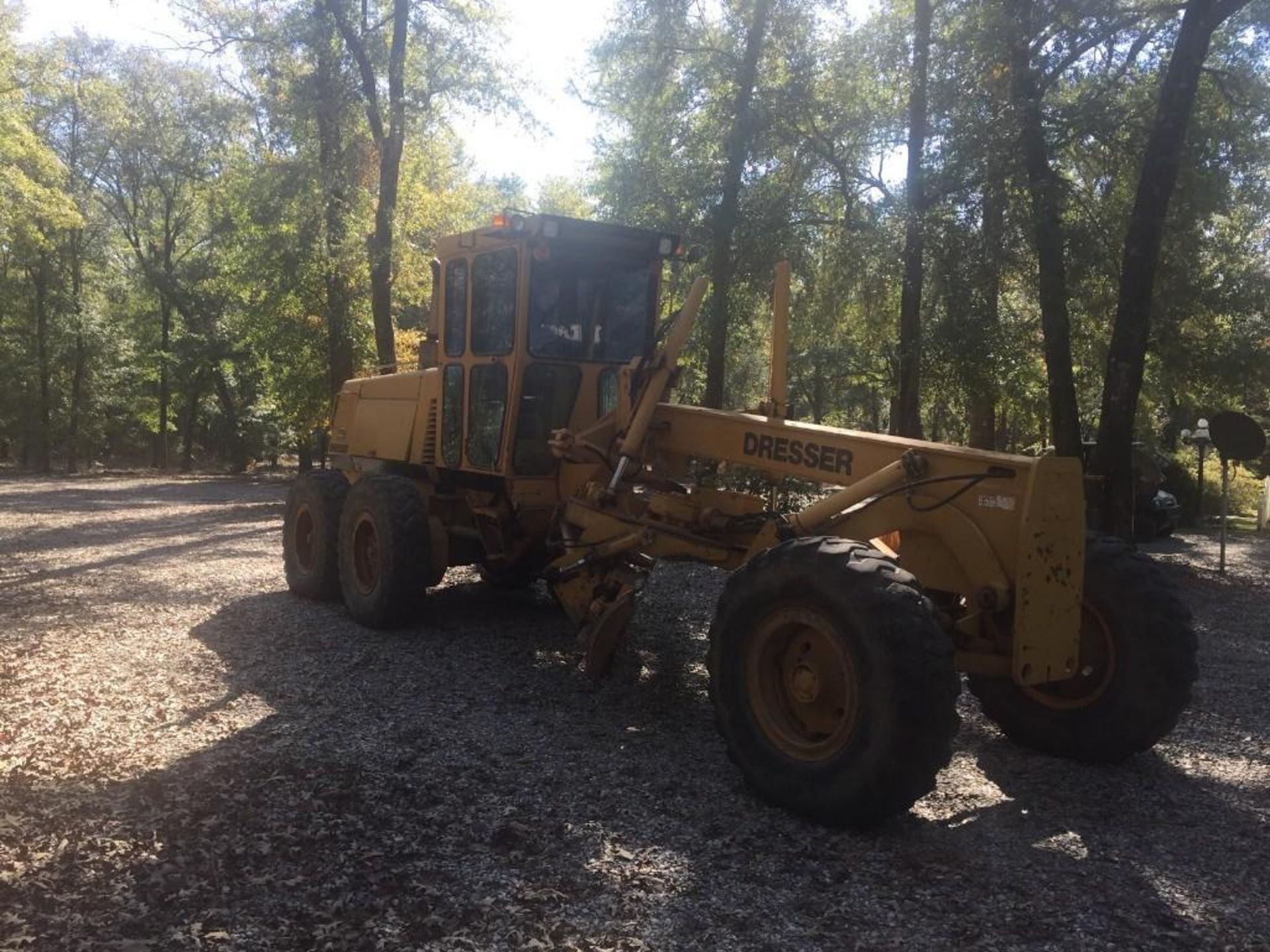 KOMATSU DRESSER 870 MOTOR GRADER - Image 4 of 16