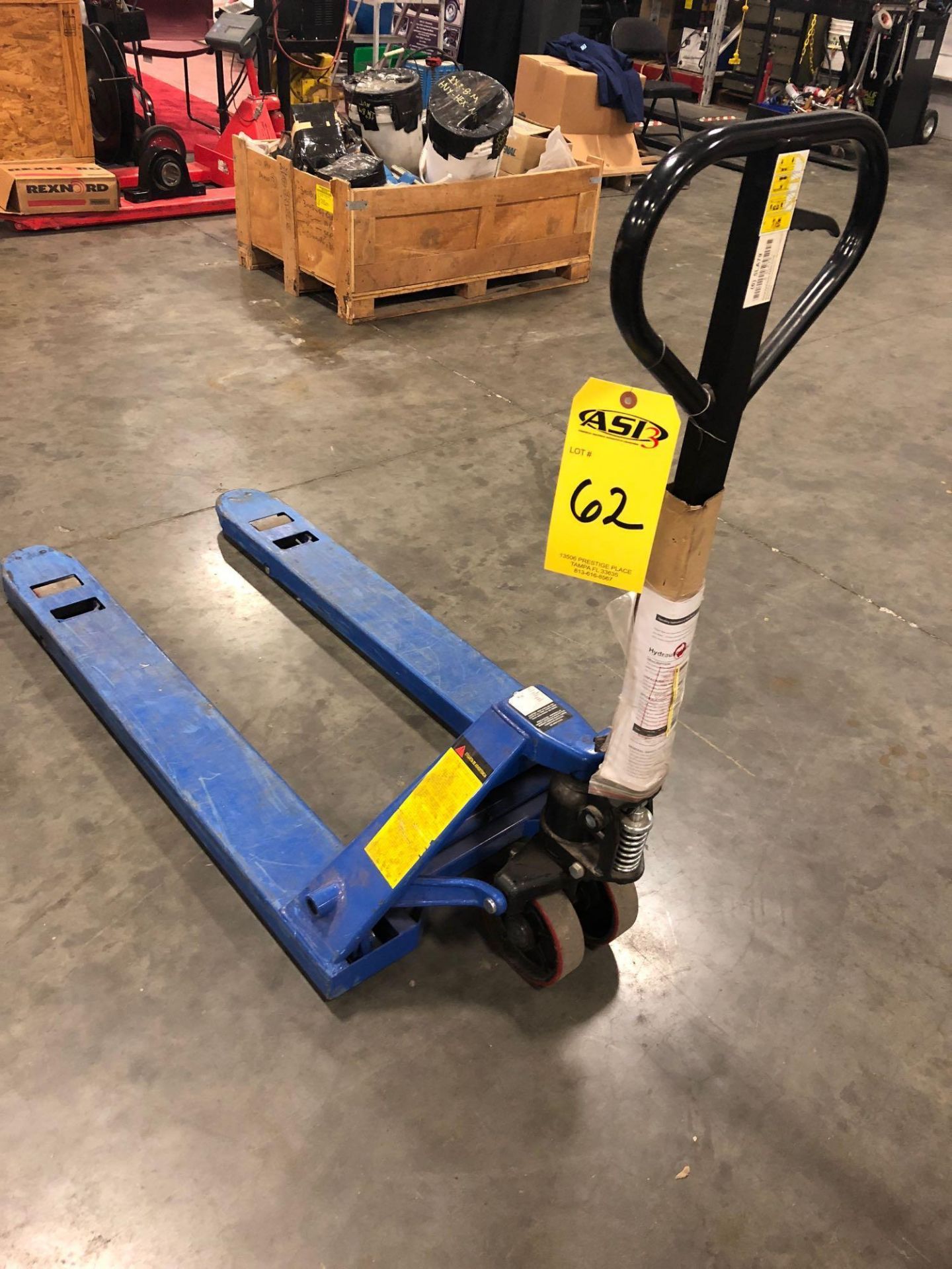 PALLET JACK, 4,400 LB CAPACITY - Image 2 of 4