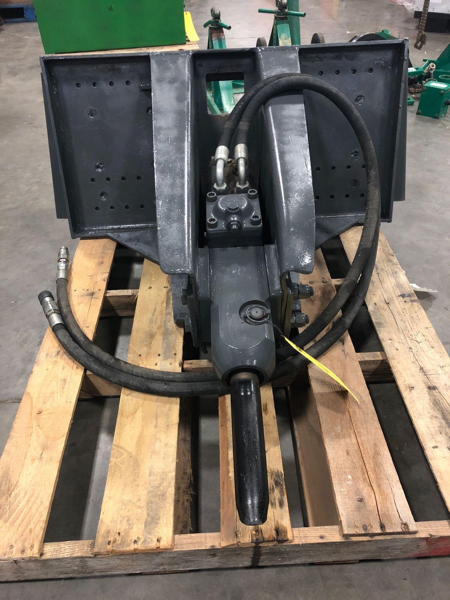 HAMMER ATTACHMENT FOR SKID STEER