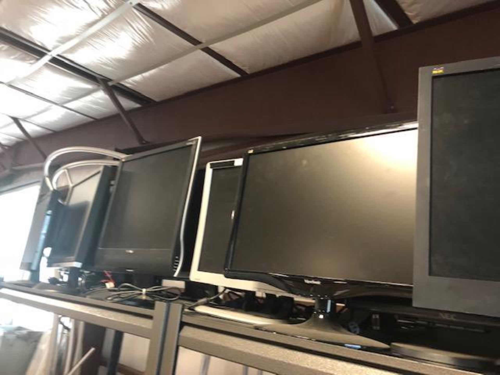 APPROXIMATELY 25 ASSORTED MONITORS - Image 6 of 9