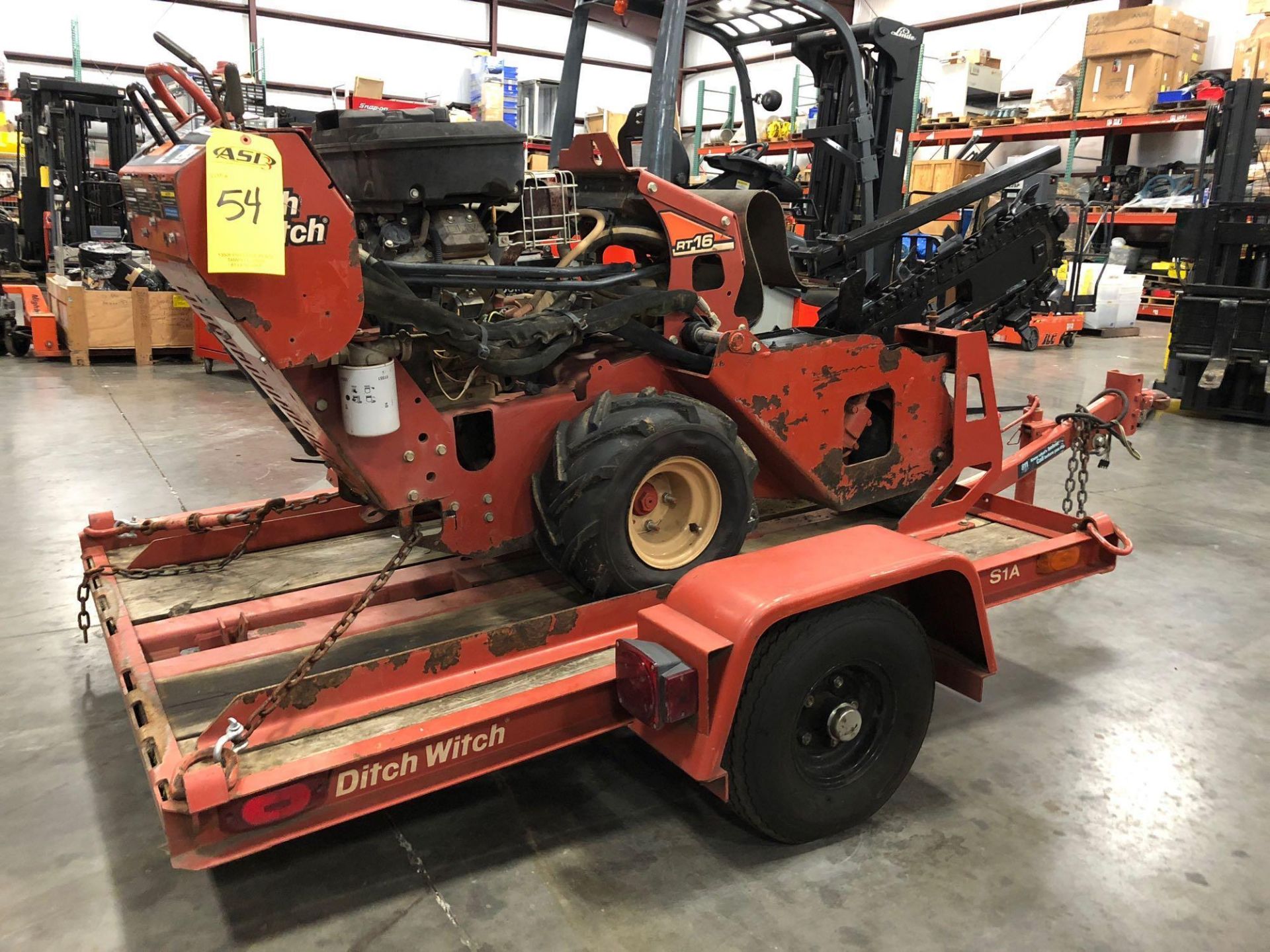 2012 DITCH WITCH RT16 WALK BEHIND TRENCHER W/ TRAILER, CARBIDE TEETH, 99.3 HOURS SHOWING - Image 5 of 10