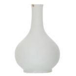 A whitish grey glazed bottle vase, China / Korea, with Kintsugi, H 28 cm