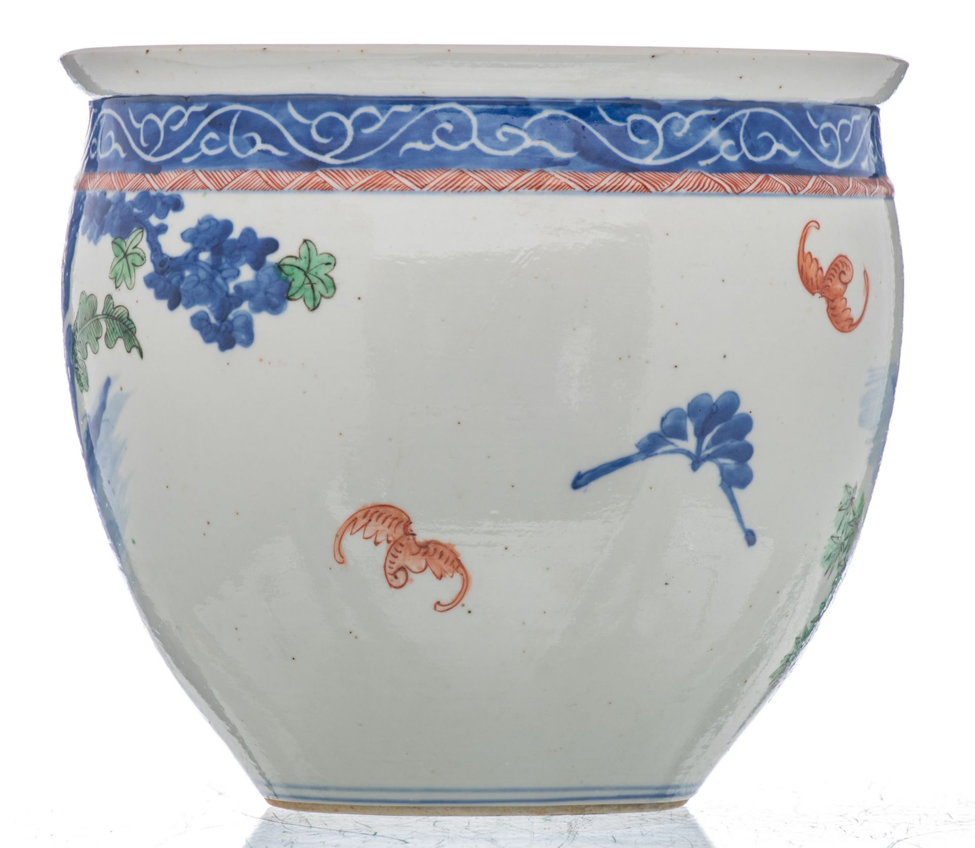A Chinese blue and white and polychrome decorated jardiniere with bats and figures in a garden, H 23 - Image 4 of 7