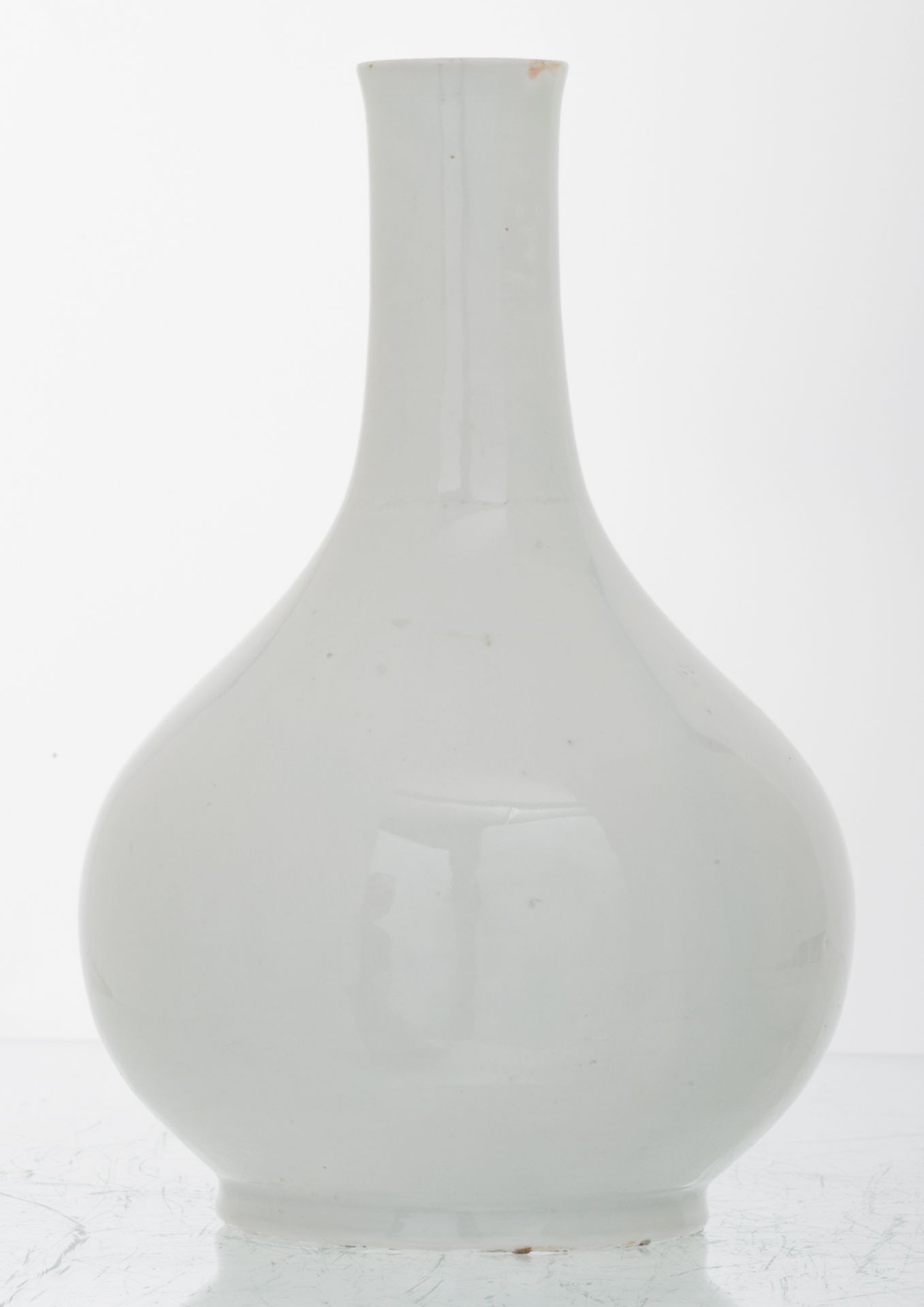 A whitish grey glazed bottle vase, China / Korea, with Kintsugi, H 28 cm - Image 3 of 6